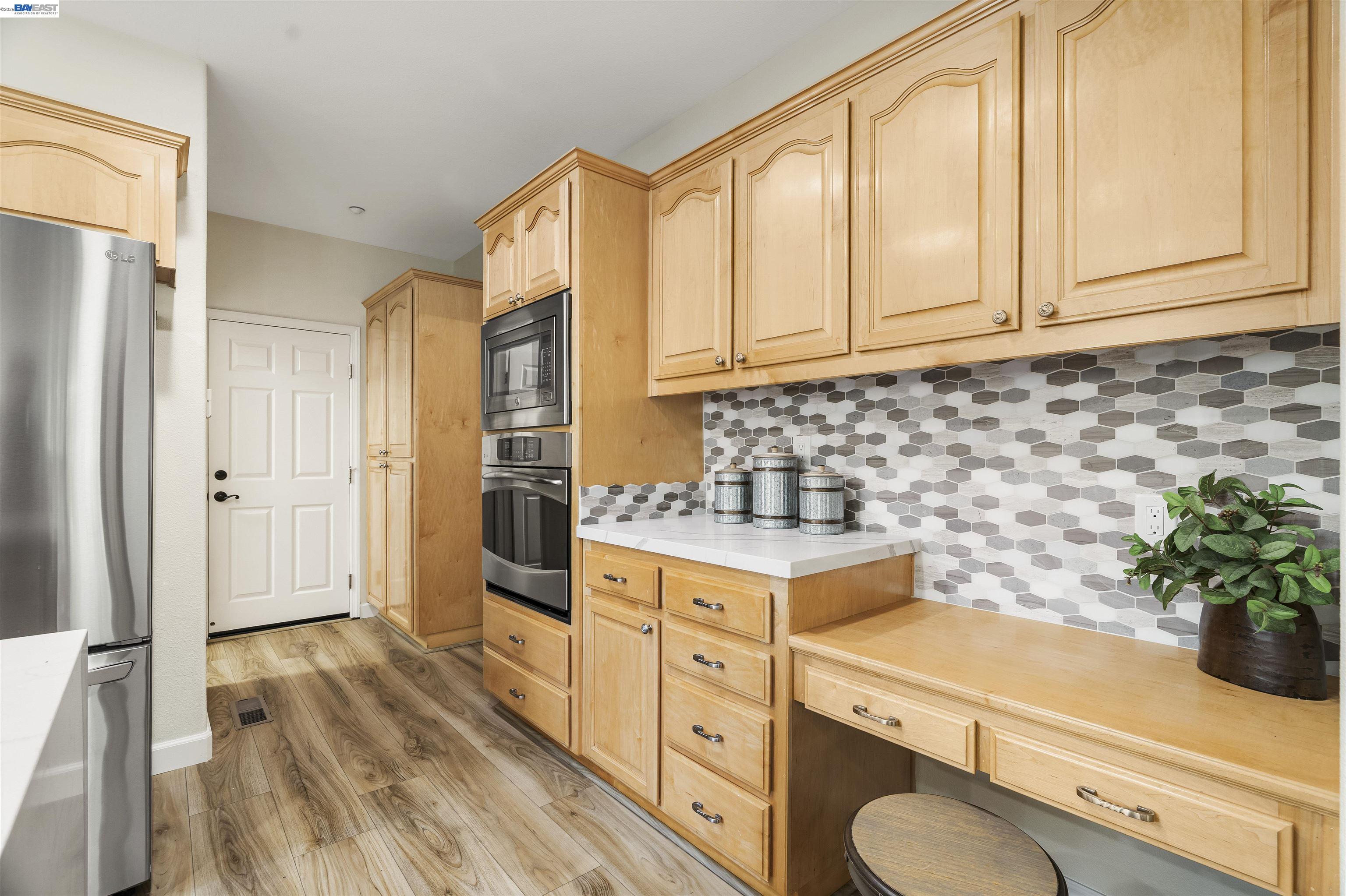 Detail Gallery Image 28 of 60 For 1635 Embassy Cir, Livermore,  CA 94550 - 4 Beds | 2/1 Baths