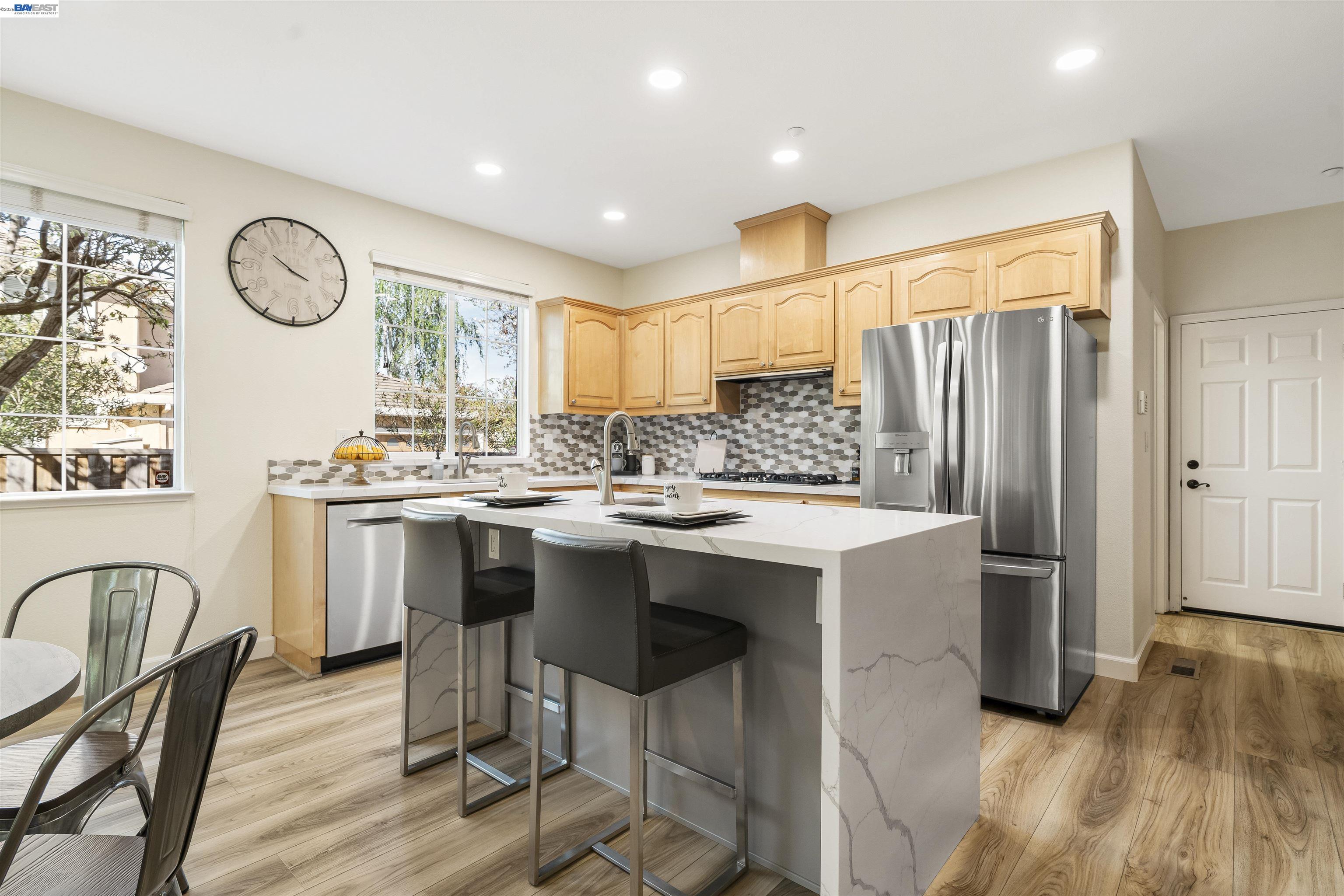 Detail Gallery Image 33 of 60 For 1635 Embassy Cir, Livermore,  CA 94550 - 4 Beds | 2/1 Baths