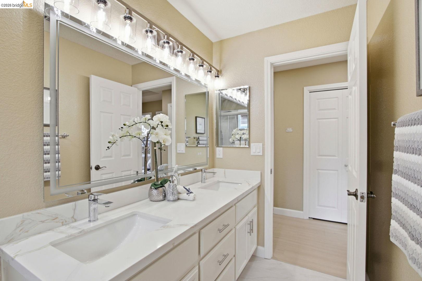 Detail Gallery Image 16 of 20 For 3998 Williams Rd, San Jose,  CA 95117 - 4 Beds | 2/1 Baths