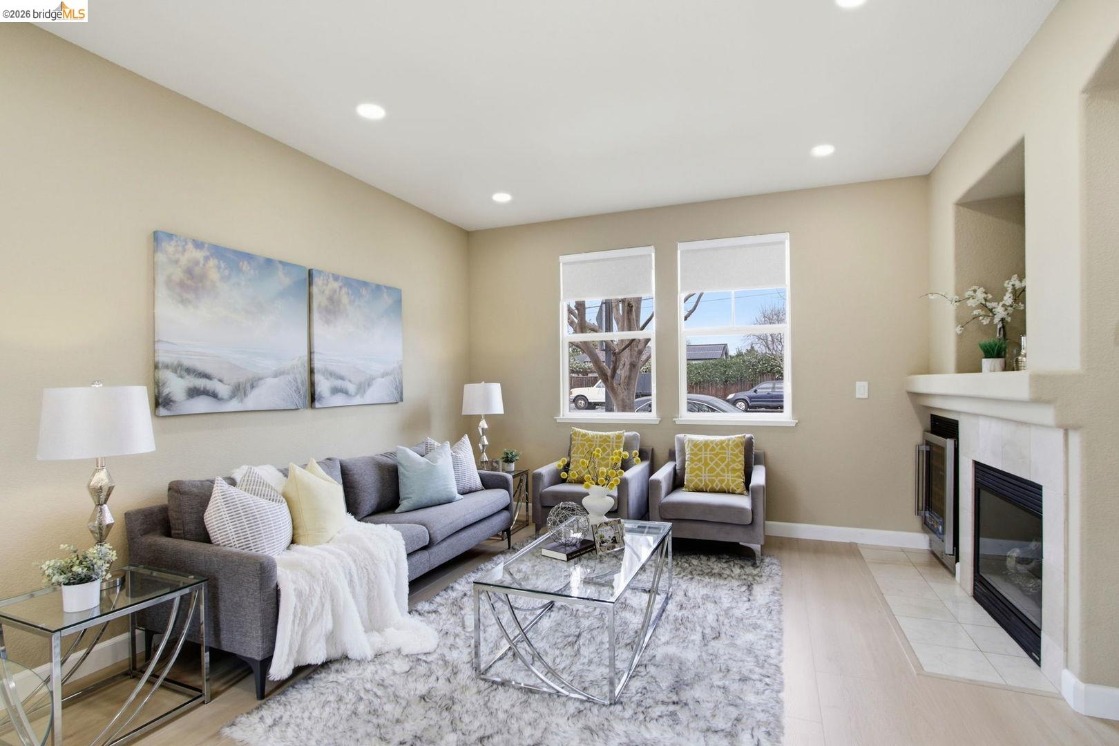 Detail Gallery Image 3 of 20 For 3998 Williams Rd, San Jose,  CA 95117 - 4 Beds | 2/1 Baths