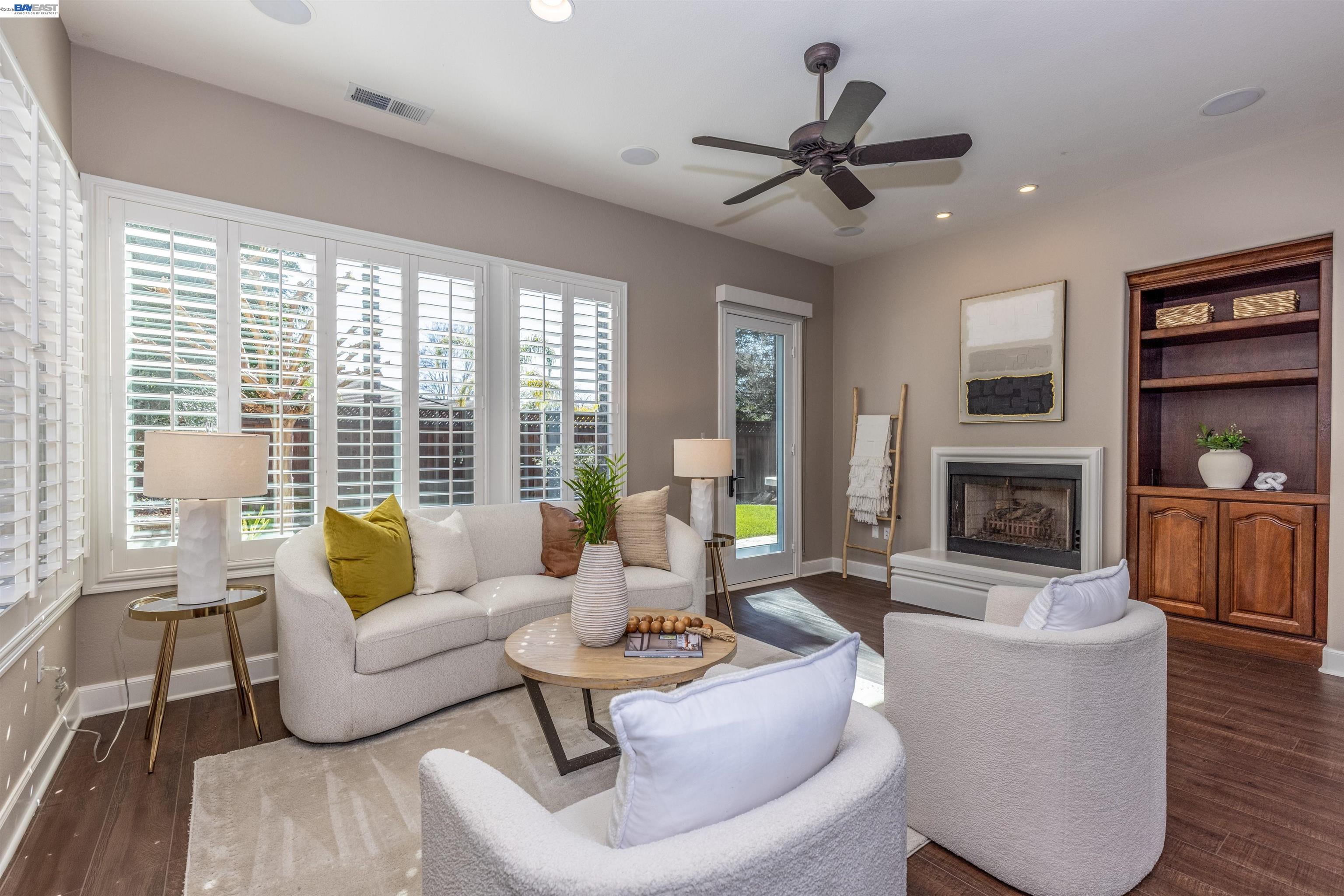 Detail Gallery Image 12 of 60 For 631 Alden Ln, Livermore,  CA 94550 - 5 Beds | 3 Baths