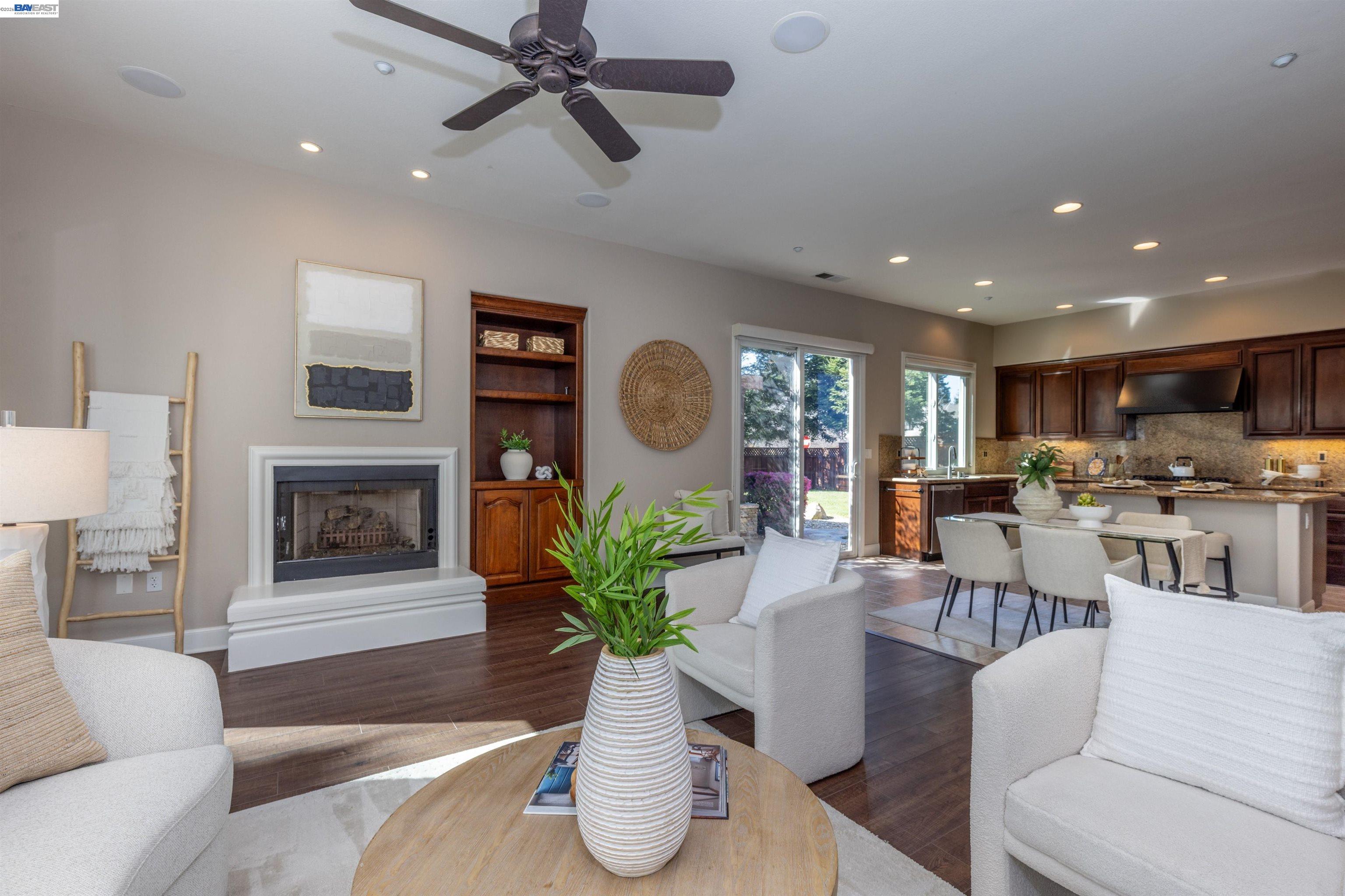 Detail Gallery Image 13 of 60 For 631 Alden Ln, Livermore,  CA 94550 - 5 Beds | 3 Baths