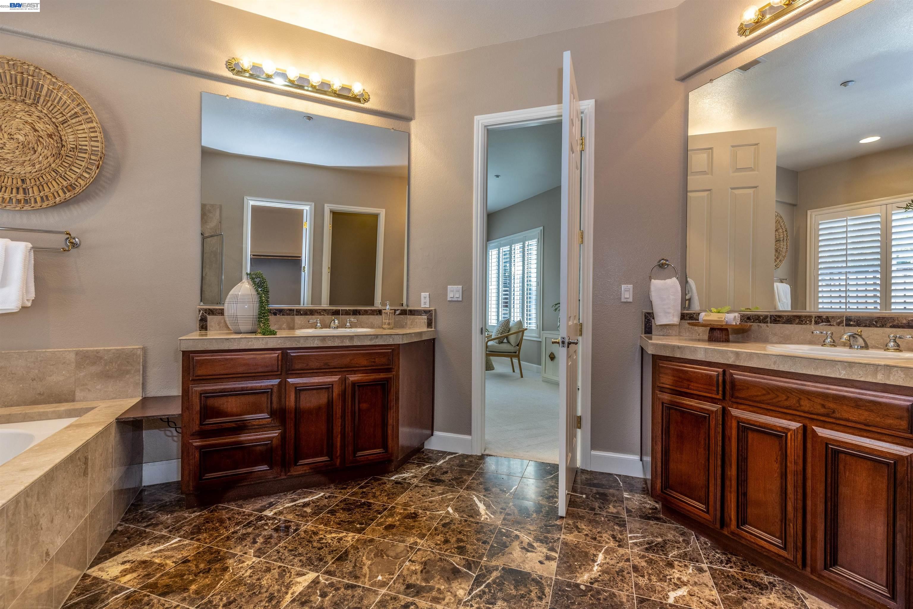 Detail Gallery Image 32 of 60 For 631 Alden Ln, Livermore,  CA 94550 - 5 Beds | 3 Baths