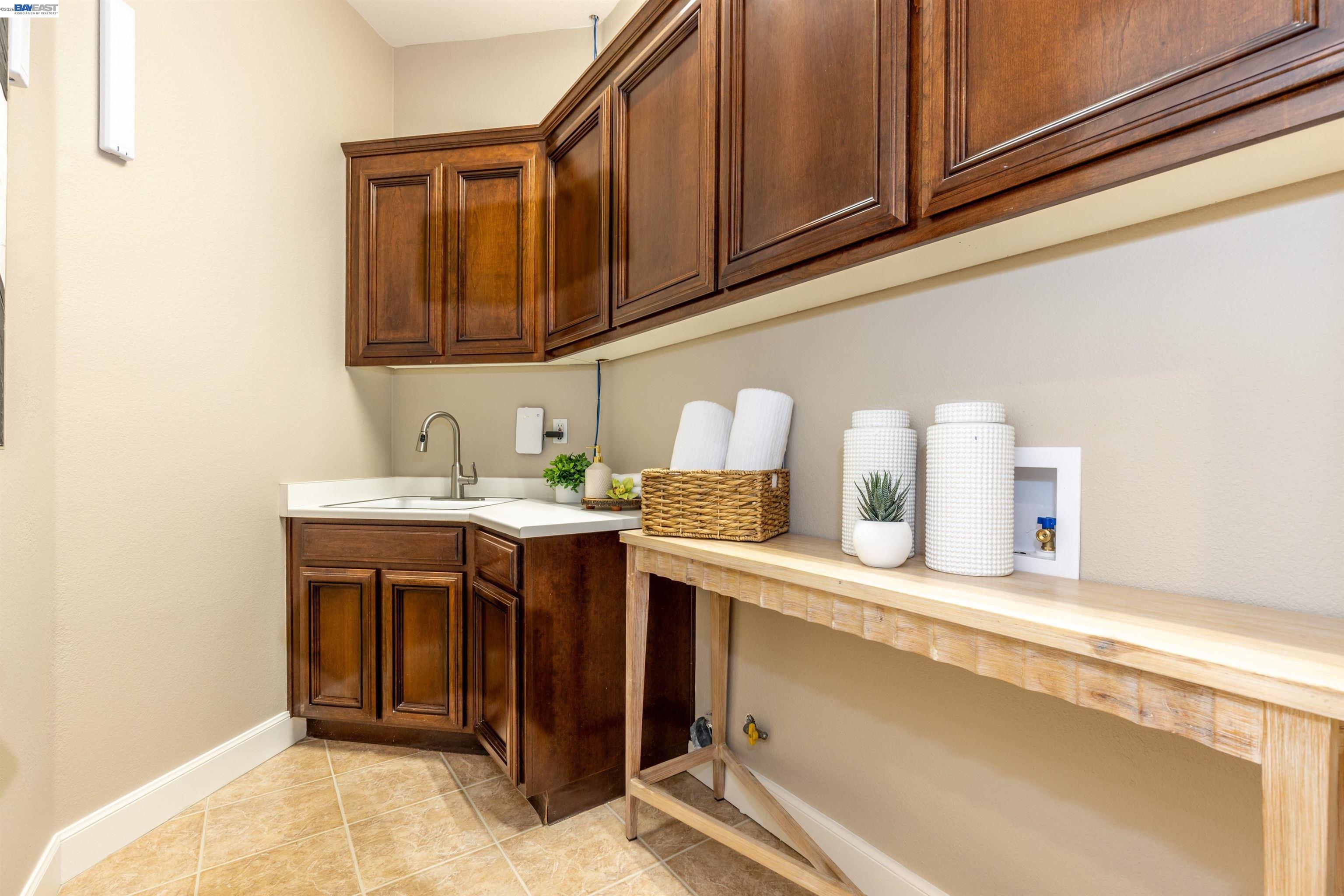 Detail Gallery Image 34 of 60 For 631 Alden Ln, Livermore,  CA 94550 - 5 Beds | 3 Baths