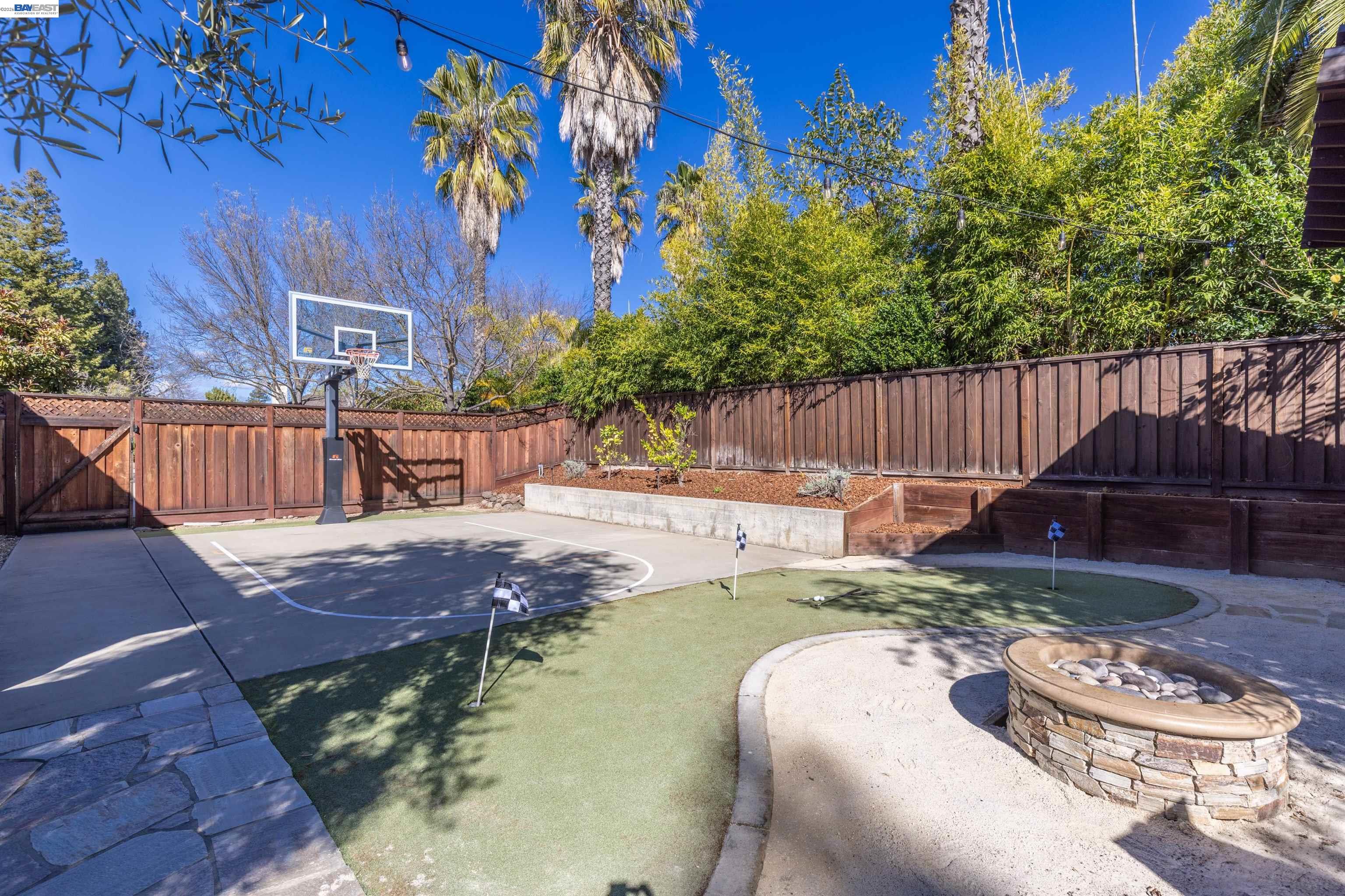 Detail Gallery Image 45 of 60 For 631 Alden Ln, Livermore,  CA 94550 - 5 Beds | 3 Baths