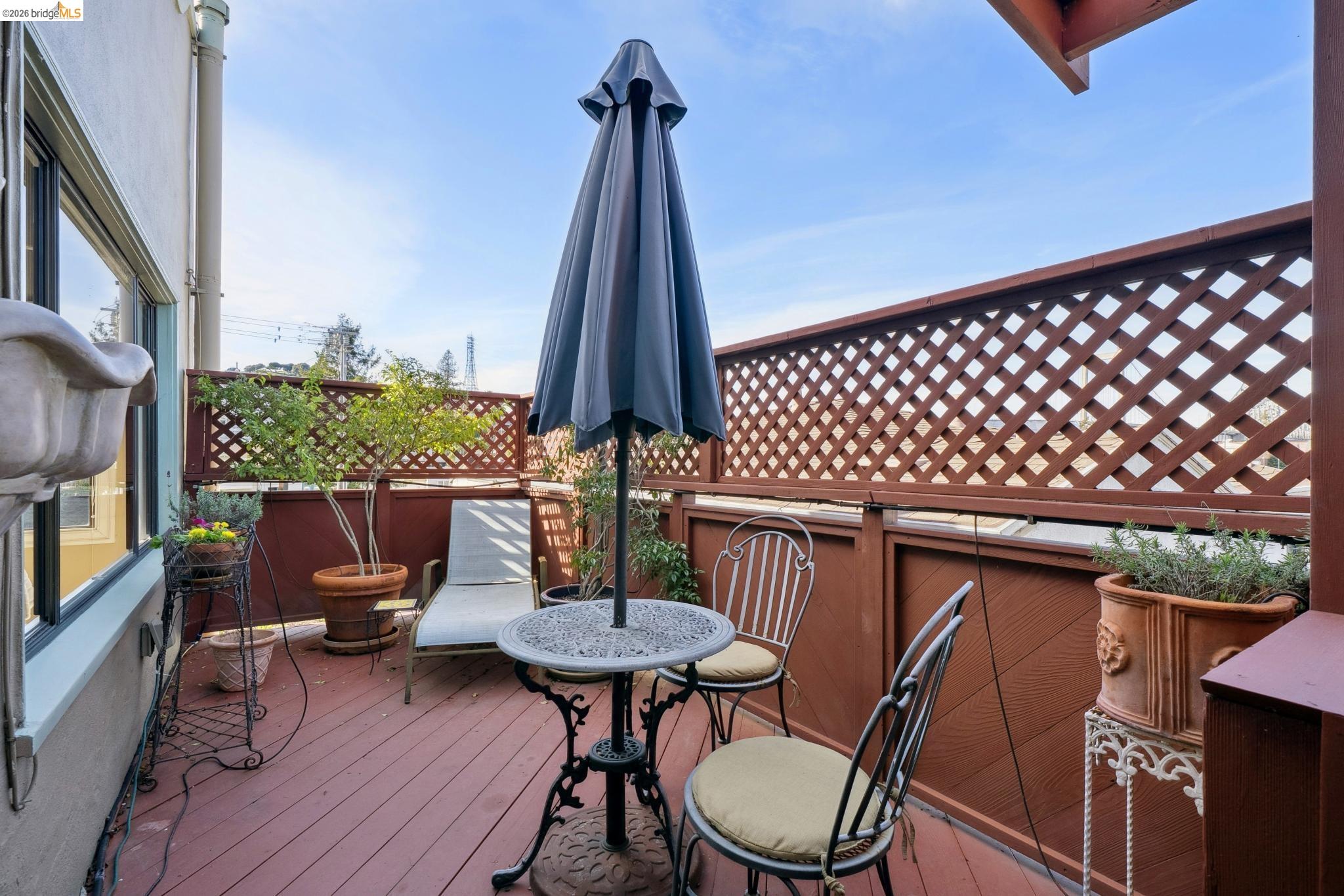 Detail Gallery Image 30 of 55 For 822 a St, Crockett,  CA 94525 - 5 Beds | 2 Baths
