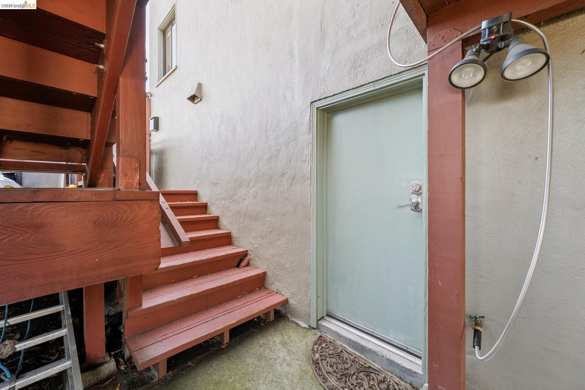 Detail Gallery Image 33 of 55 For 822 a St, Crockett,  CA 94525 - 5 Beds | 2 Baths