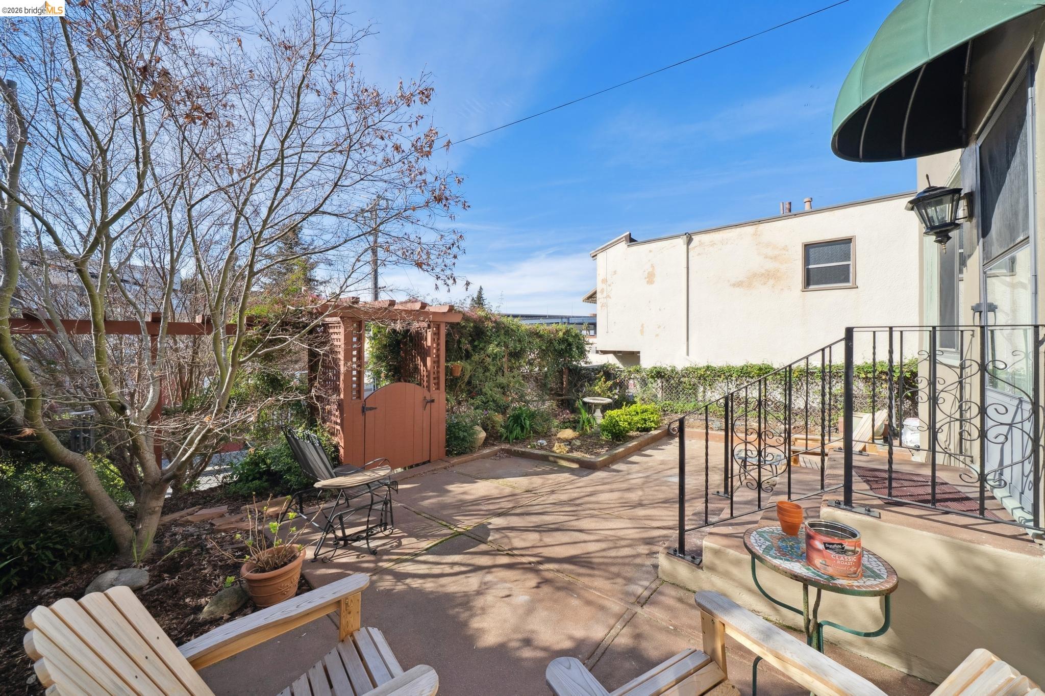 Detail Gallery Image 49 of 55 For 822 a St, Crockett,  CA 94525 - 5 Beds | 2 Baths