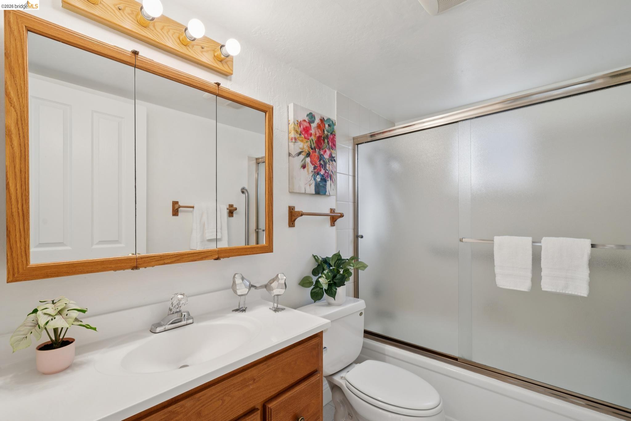 Detail Gallery Image 21 of 43 For 30229 Treeview St, Hayward,  CA 94544 - 5 Beds | 3 Baths