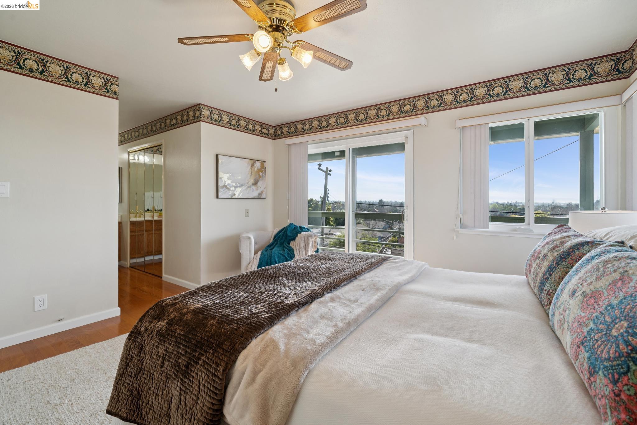 Detail Gallery Image 26 of 43 For 30229 Treeview St, Hayward,  CA 94544 - 5 Beds | 3 Baths