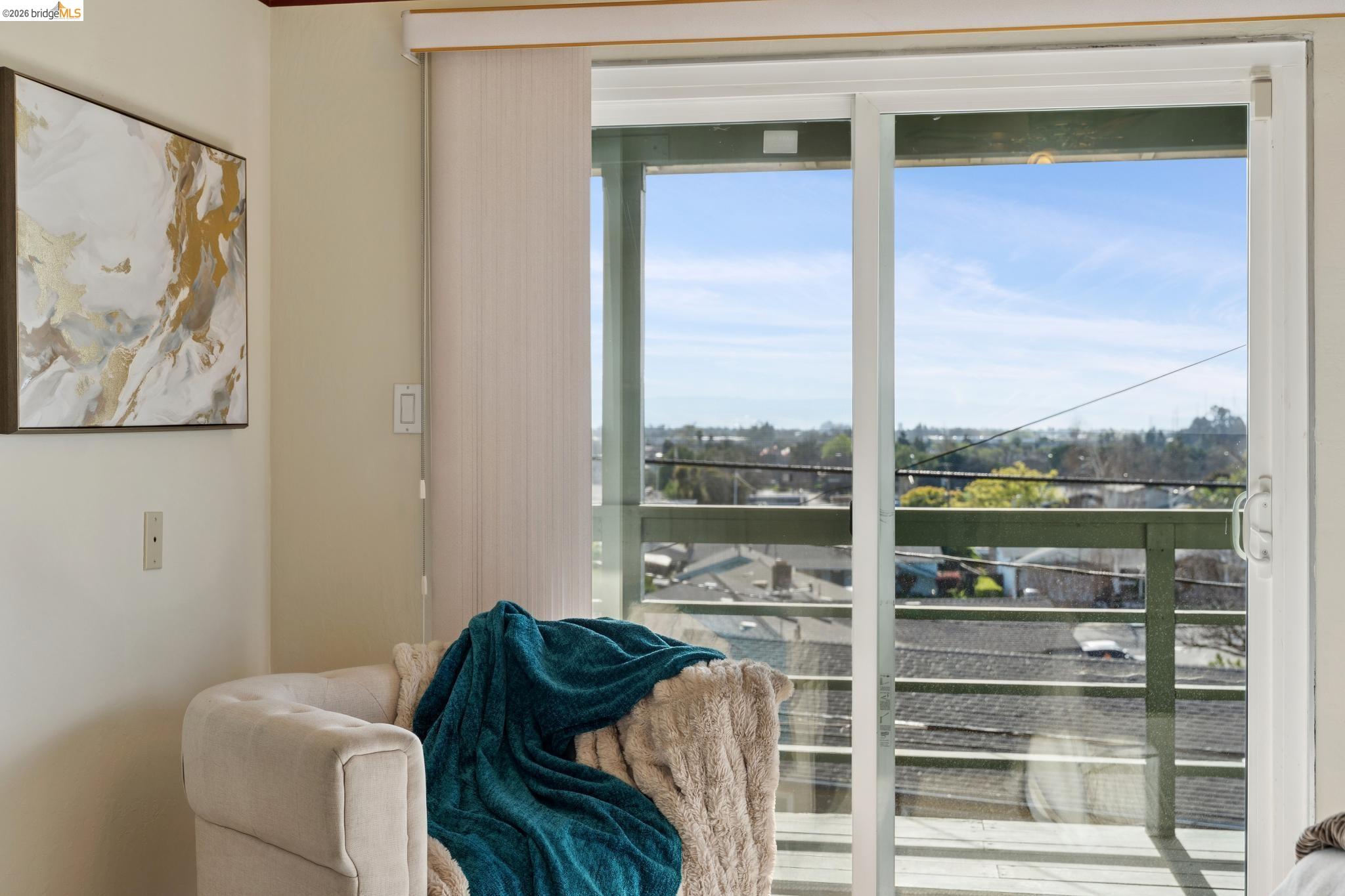 Detail Gallery Image 27 of 43 For 30229 Treeview St, Hayward,  CA 94544 - 5 Beds | 3 Baths