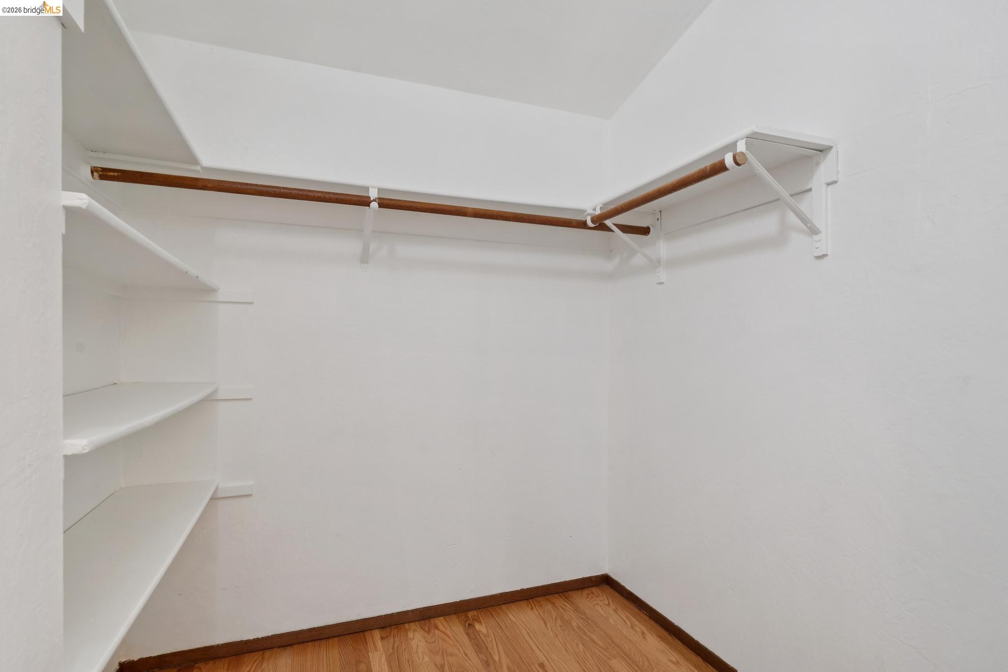 Detail Gallery Image 30 of 43 For 30229 Treeview St, Hayward,  CA 94544 - 5 Beds | 3 Baths