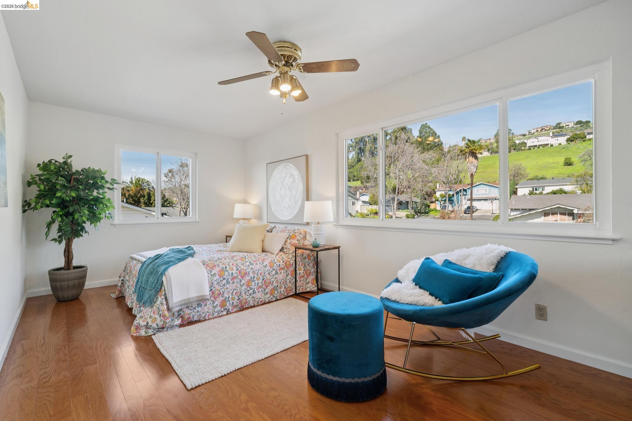 Detail Gallery Image 33 of 43 For 30229 Treeview St, Hayward,  CA 94544 - 5 Beds | 3 Baths