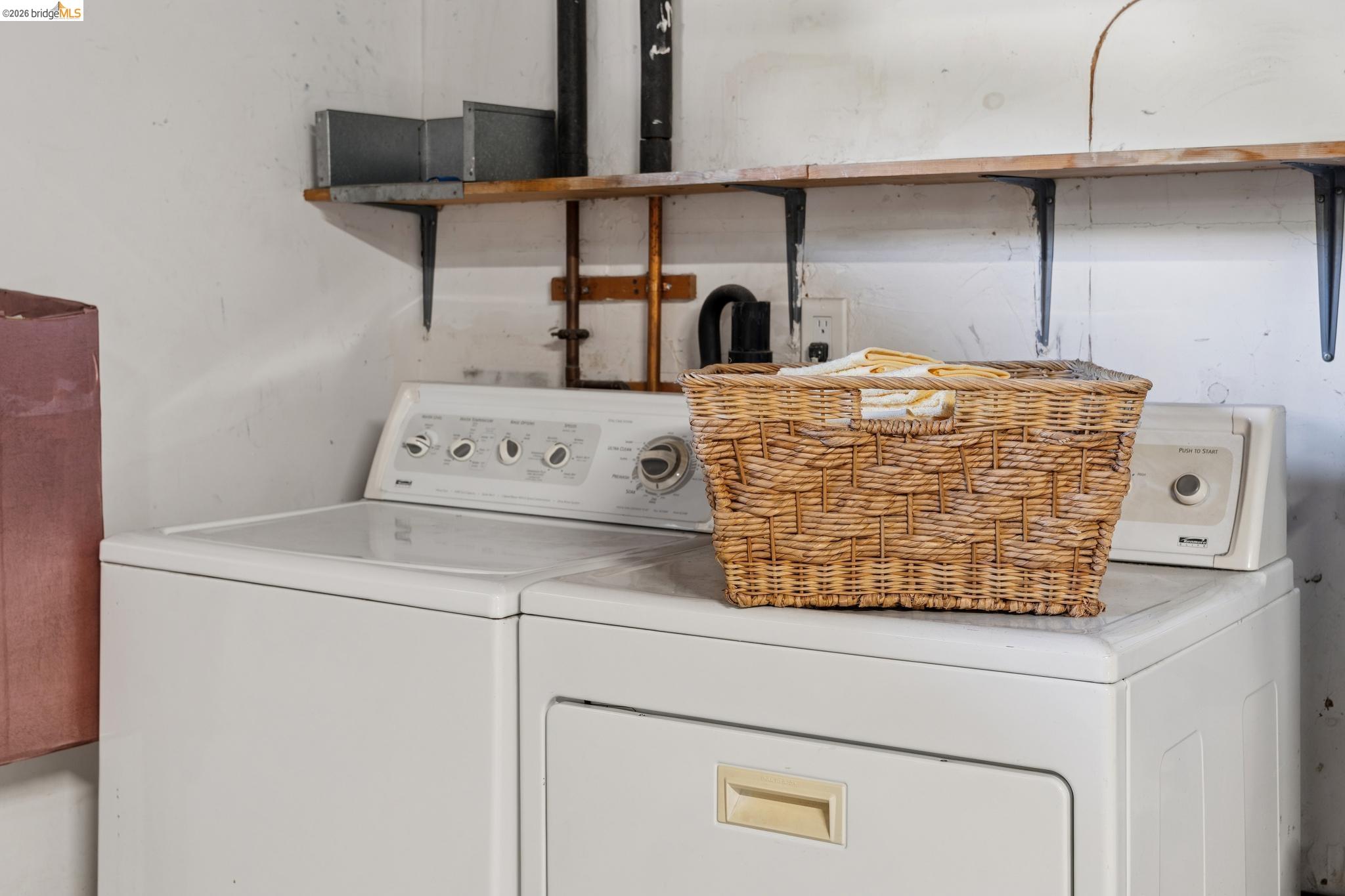 Detail Gallery Image 38 of 43 For 30229 Treeview St, Hayward,  CA 94544 - 5 Beds | 3 Baths