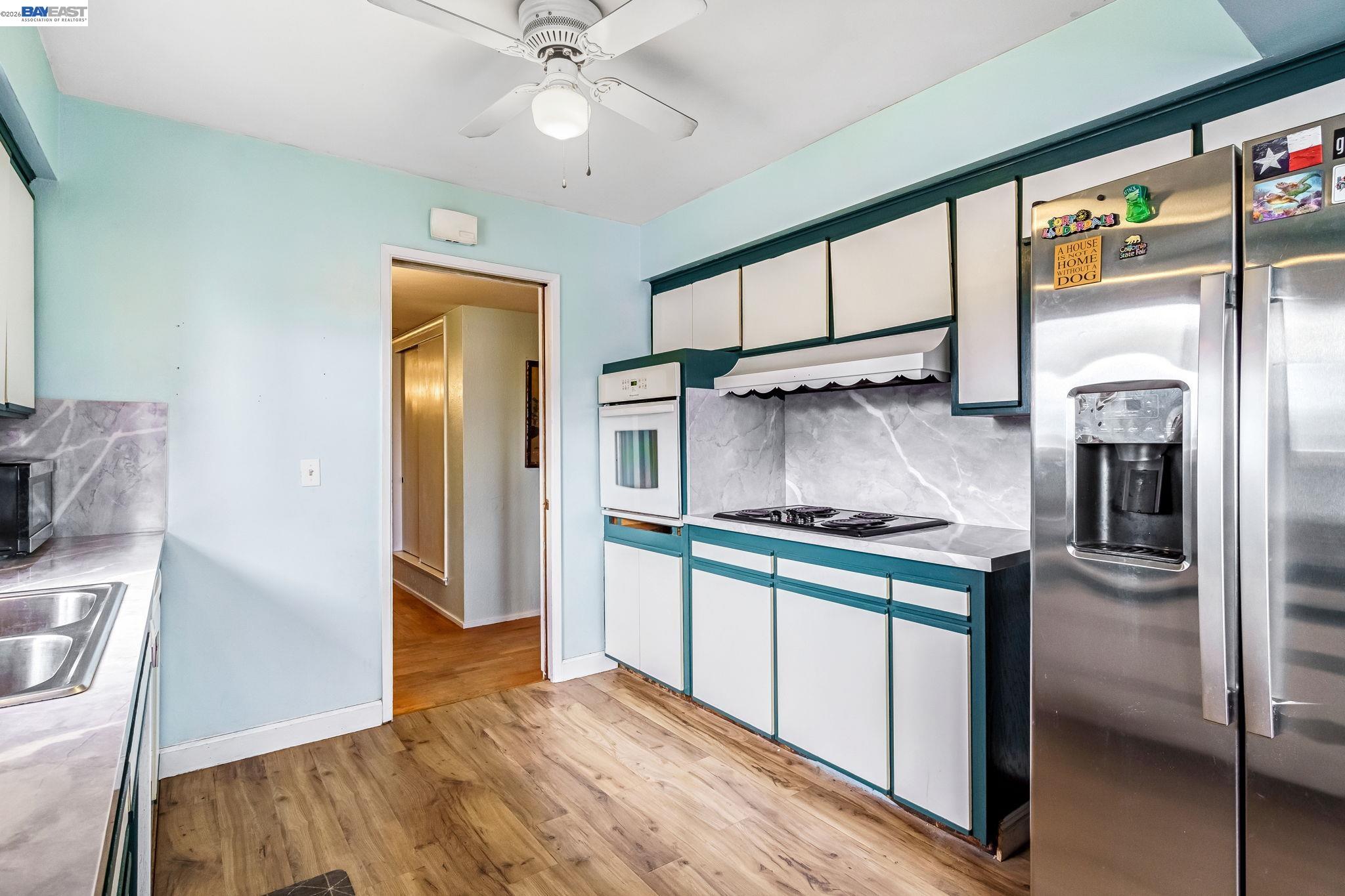 Detail Gallery Image 15 of 44 For 3495 E Dakota Ave, Fresno,  CA 93726 - 3 Beds | 1/1 Baths