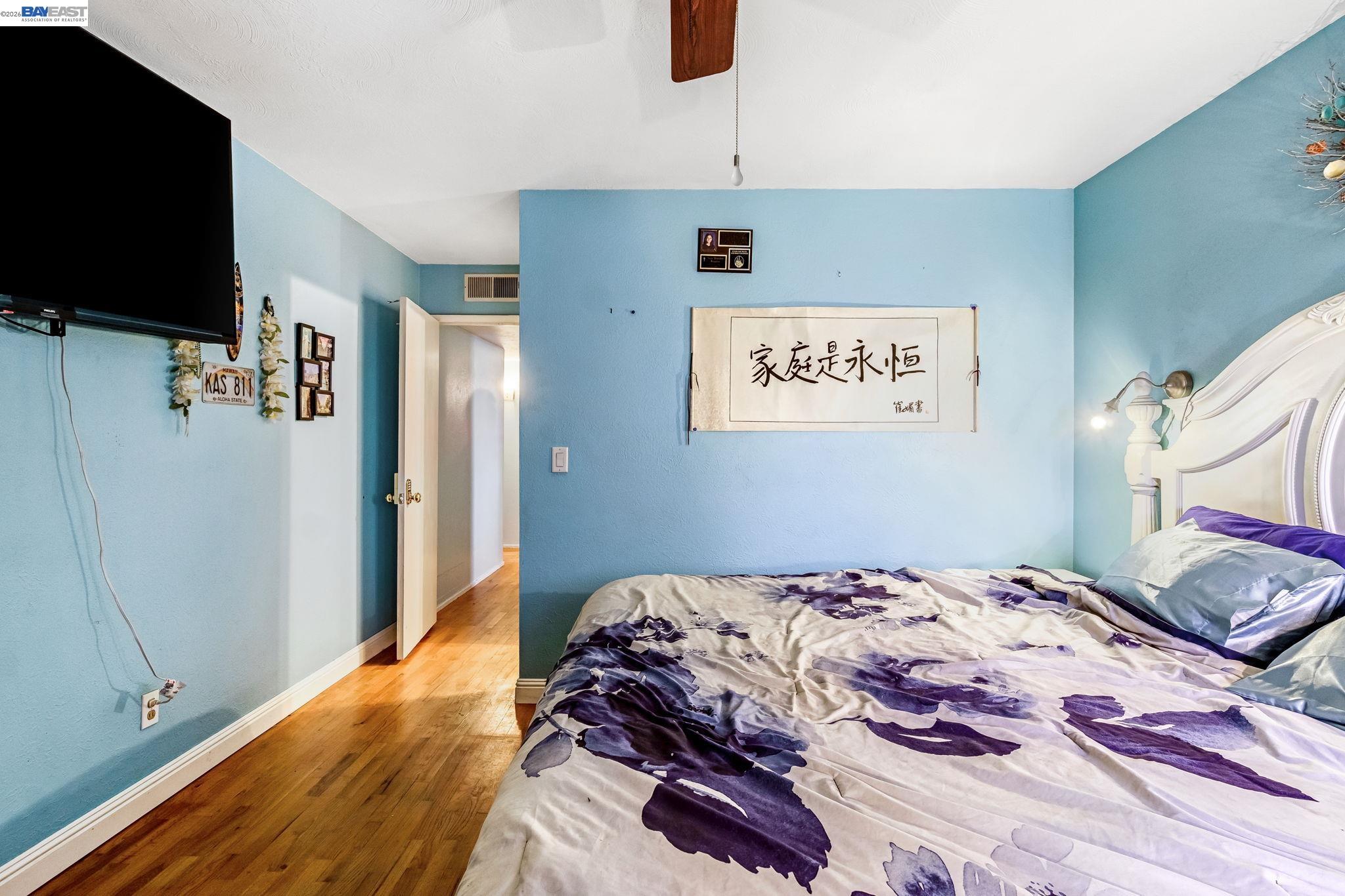 Detail Gallery Image 24 of 44 For 3495 E Dakota Ave, Fresno,  CA 93726 - 3 Beds | 1/1 Baths