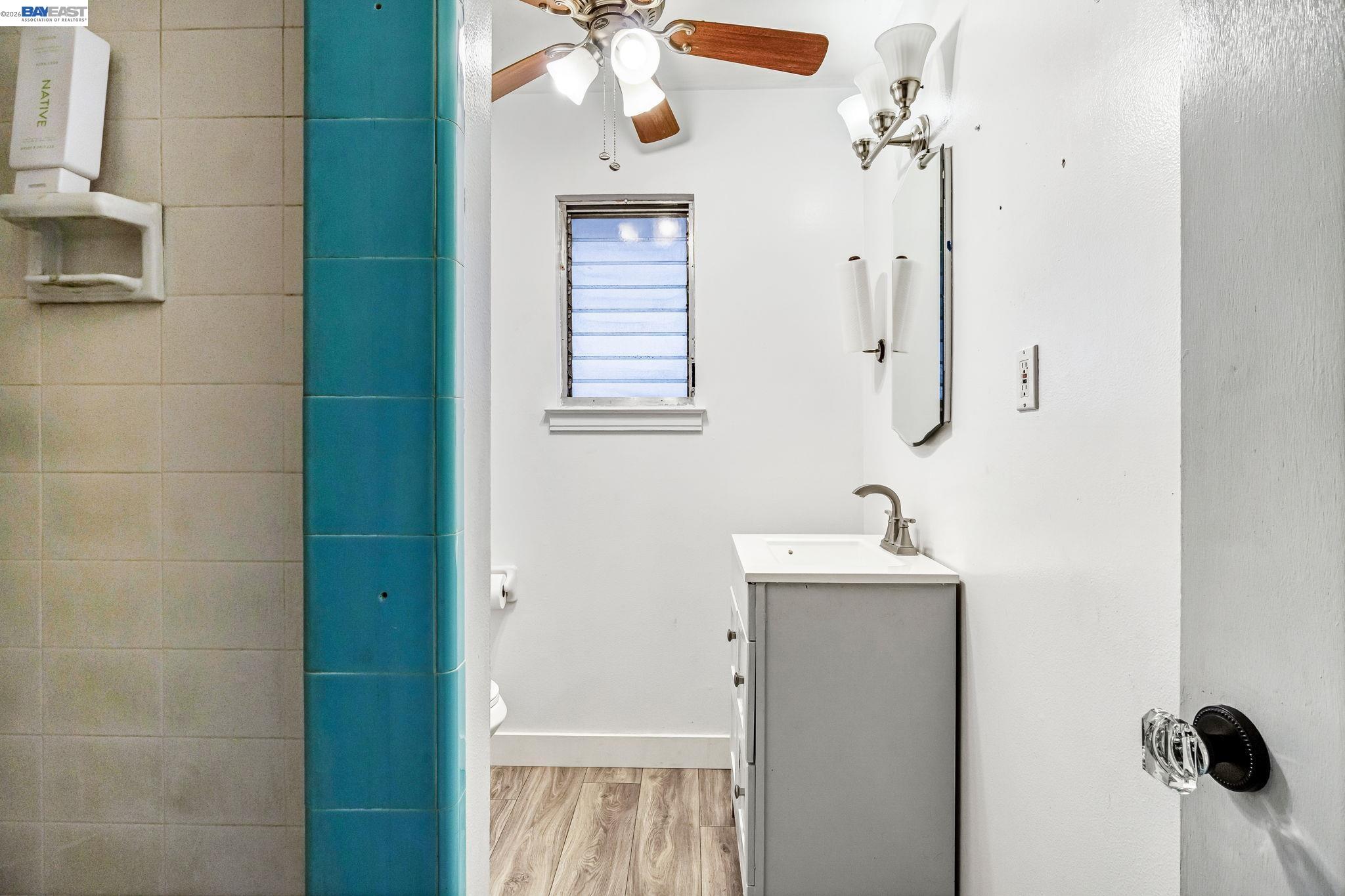 Detail Gallery Image 25 of 44 For 3495 E Dakota Ave, Fresno,  CA 93726 - 3 Beds | 1/1 Baths