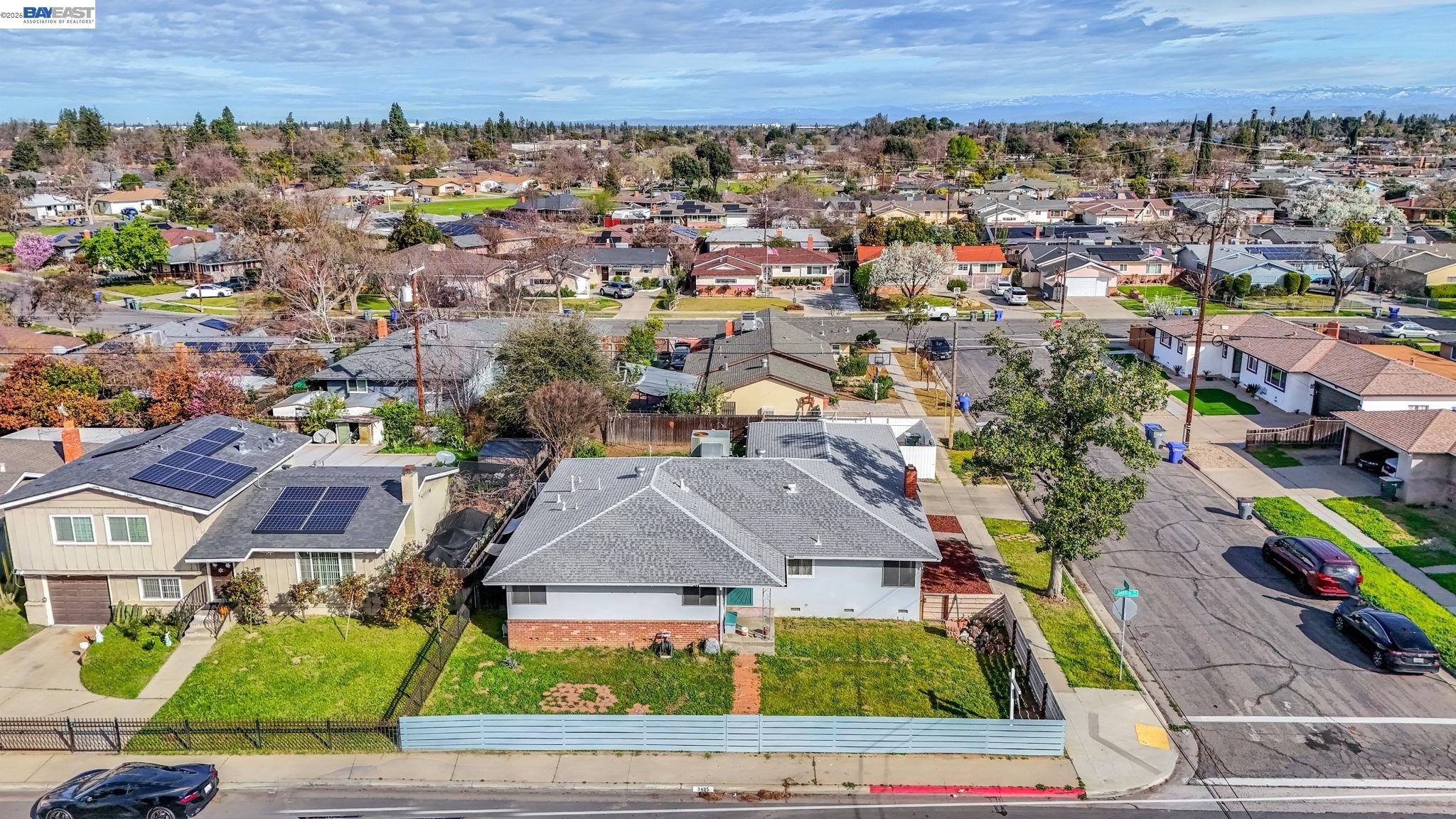 Detail Gallery Image 37 of 44 For 3495 E Dakota Ave, Fresno,  CA 93726 - 3 Beds | 1/1 Baths