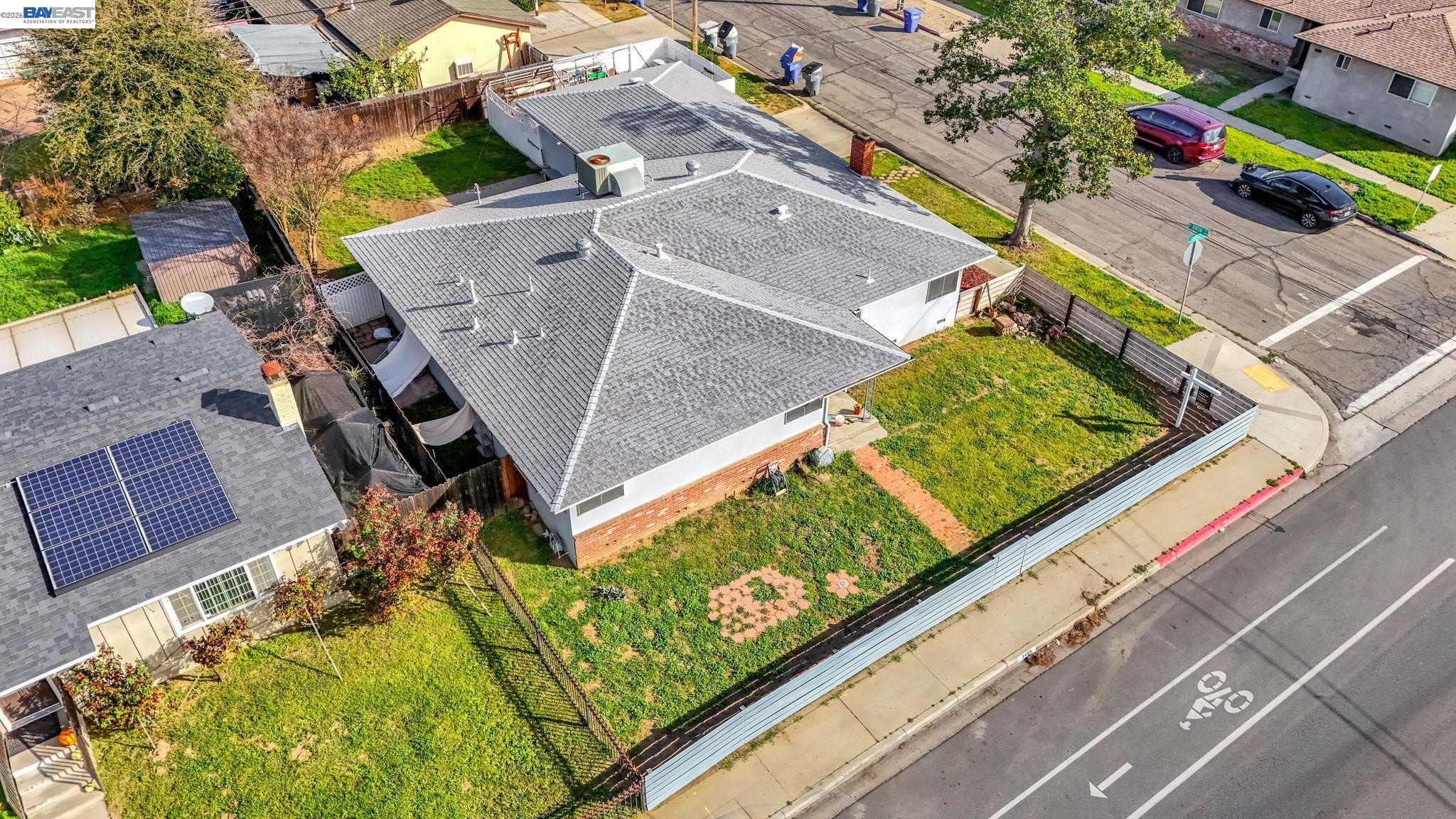 Detail Gallery Image 38 of 44 For 3495 E Dakota Ave, Fresno,  CA 93726 - 3 Beds | 1/1 Baths