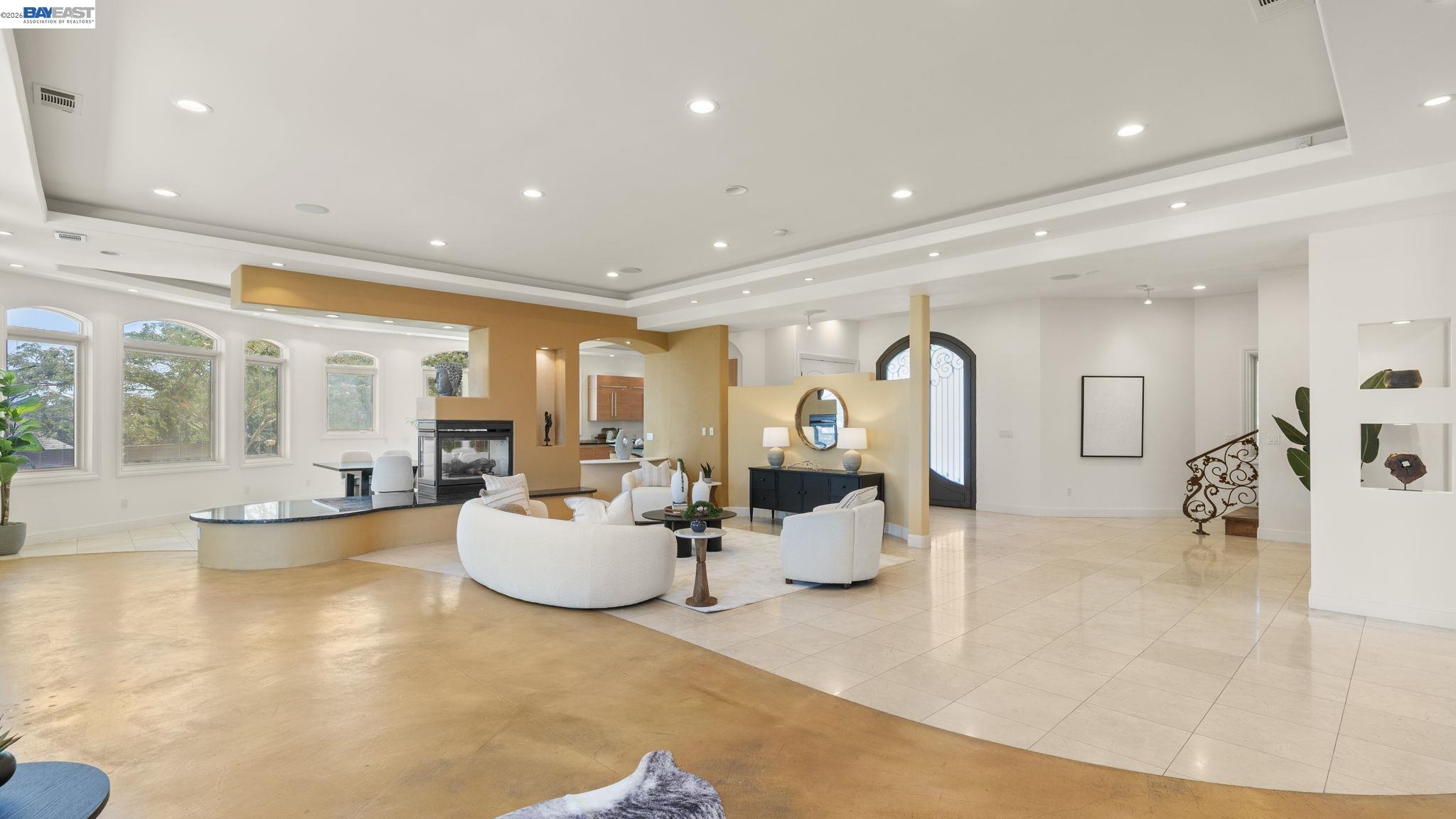 Detail Gallery Image 11 of 54 For 131 Montecito Crescent, Walnut Creek,  CA 94597 - 6 Beds | 5 Baths