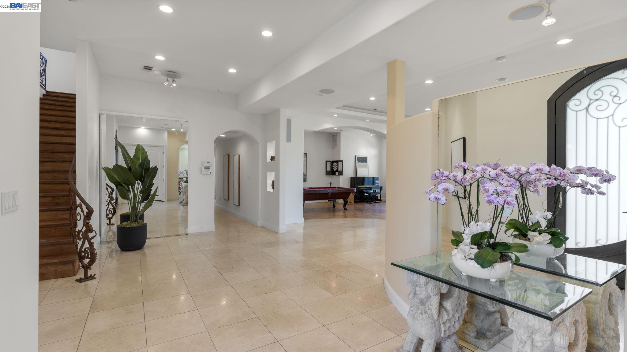 Detail Gallery Image 13 of 54 For 131 Montecito Crescent, Walnut Creek,  CA 94597 - 6 Beds | 5 Baths