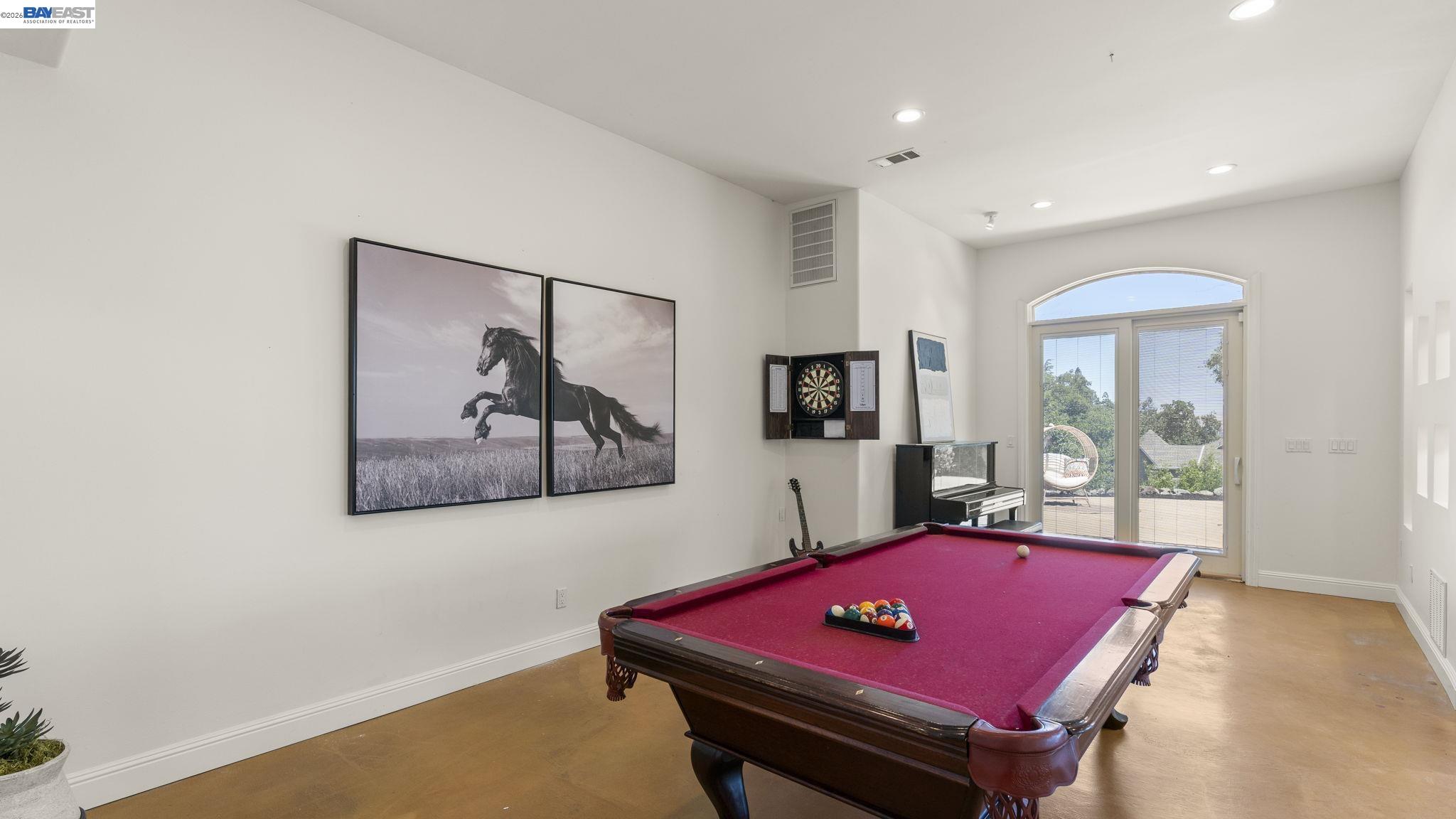 Detail Gallery Image 14 of 54 For 131 Montecito Crescent, Walnut Creek,  CA 94597 - 6 Beds | 5 Baths