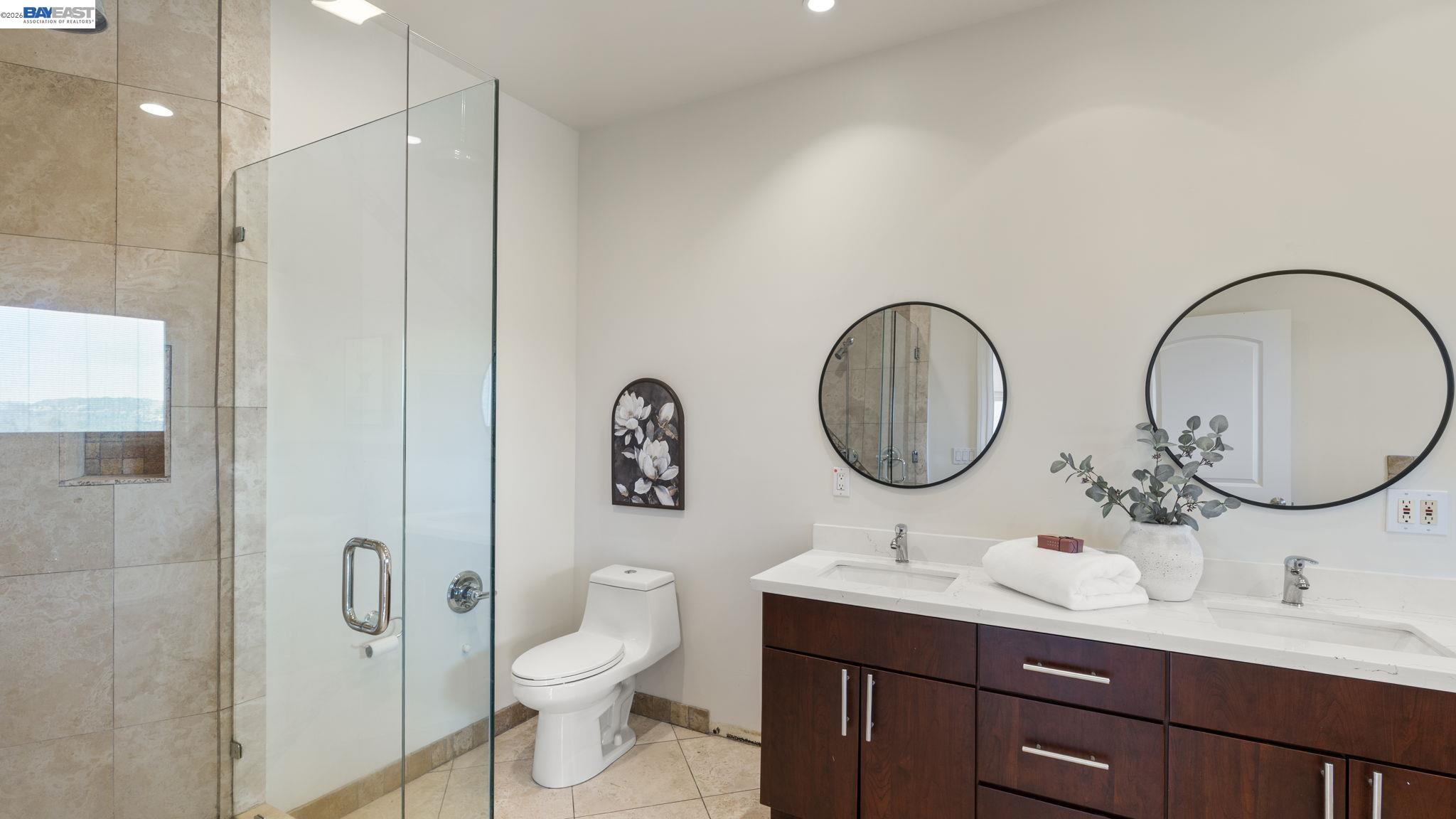 Detail Gallery Image 28 of 54 For 131 Montecito Crescent, Walnut Creek,  CA 94597 - 6 Beds | 5 Baths