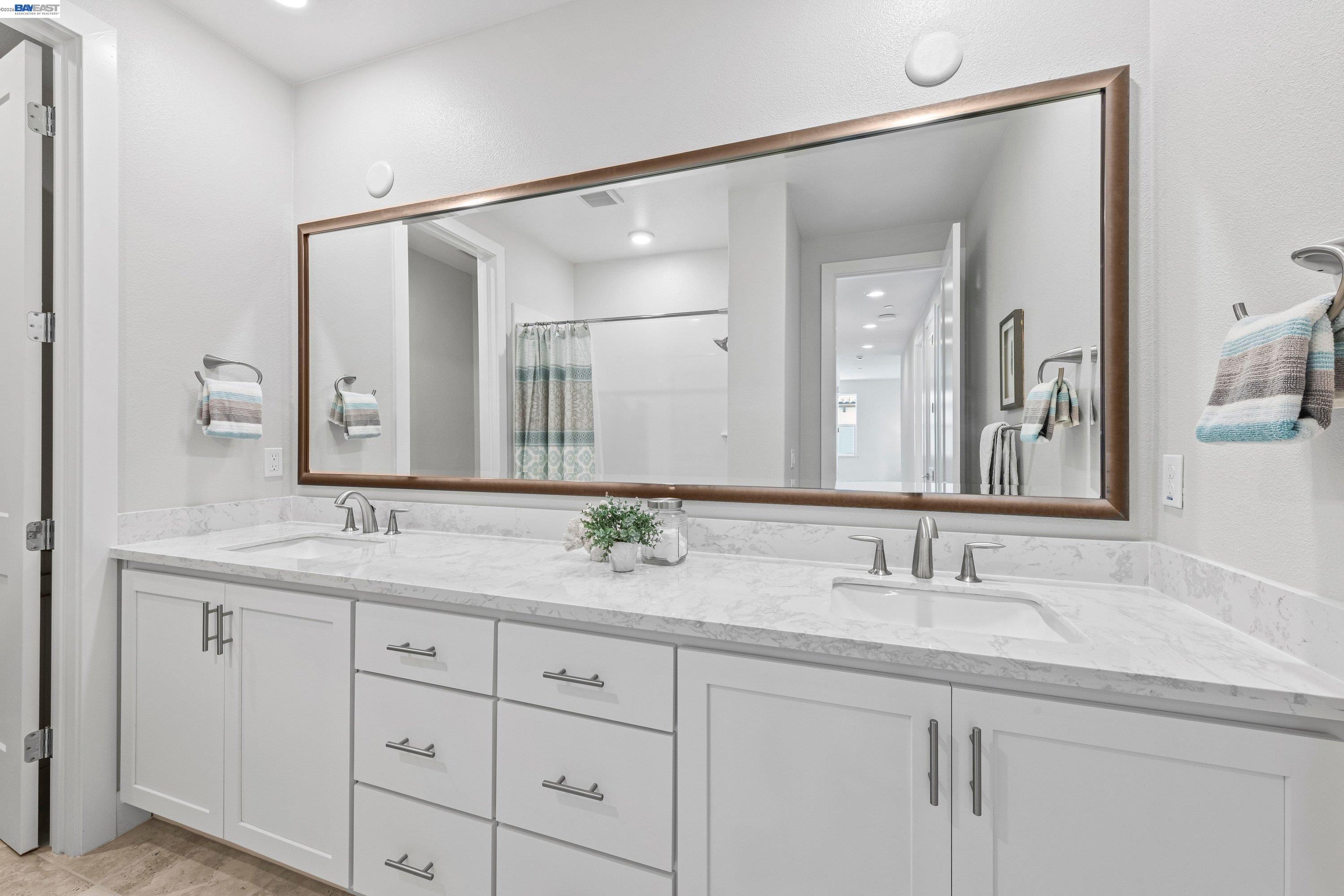 Photo #35: 41125444 Listing: Photo #35