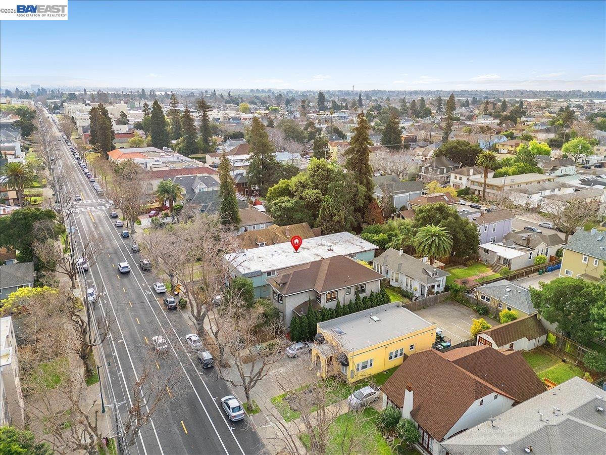 Detail Gallery Image 11 of 31 For 2050 Central Ave, Alameda,  CA 94501 - – Beds | – Baths