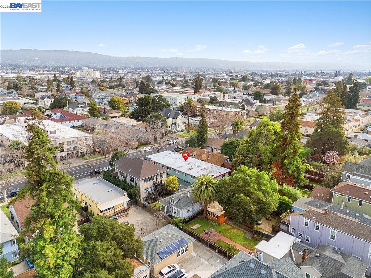 Detail Gallery Image 13 of 31 For 2050 Central Ave, Alameda,  CA 94501 - – Beds | – Baths