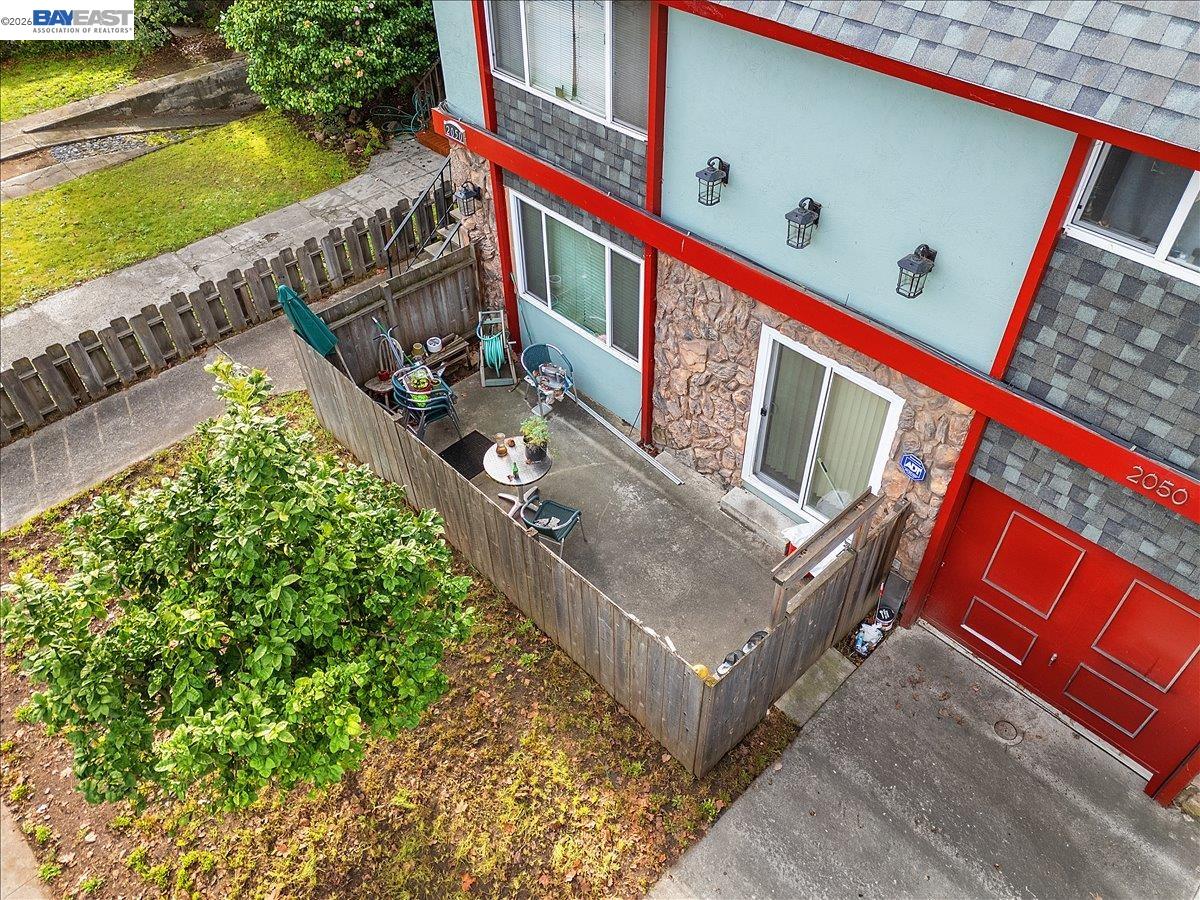 Detail Gallery Image 21 of 31 For 2050 Central Ave, Alameda,  CA 94501 - – Beds | – Baths