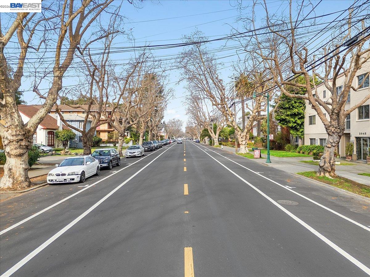 Detail Gallery Image 22 of 31 For 2050 Central Ave, Alameda,  CA 94501 - – Beds | – Baths