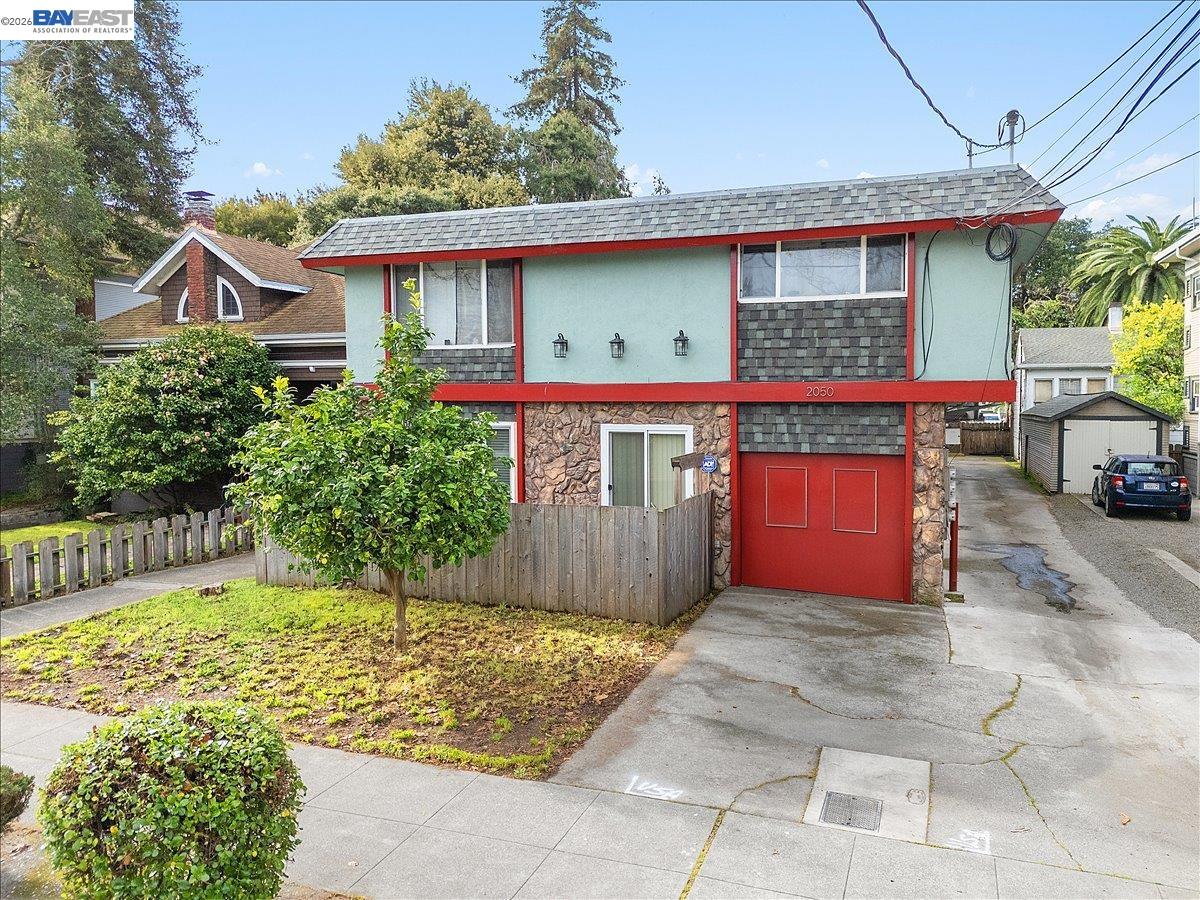 Detail Gallery Image 25 of 31 For 2050 Central Ave, Alameda,  CA 94501 - – Beds | – Baths