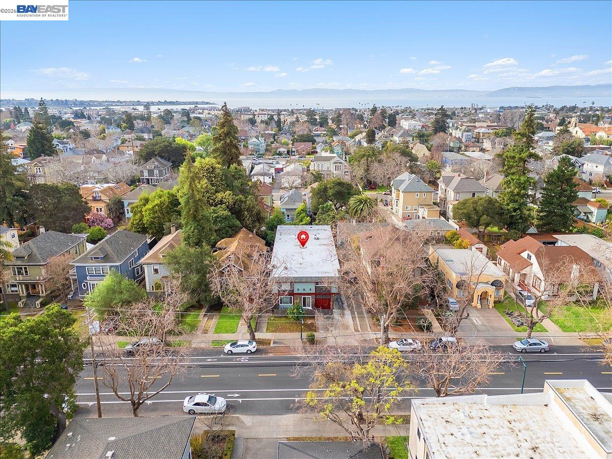 Detail Gallery Image 9 of 31 For 2050 Central Ave, Alameda,  CA 94501 - – Beds | – Baths