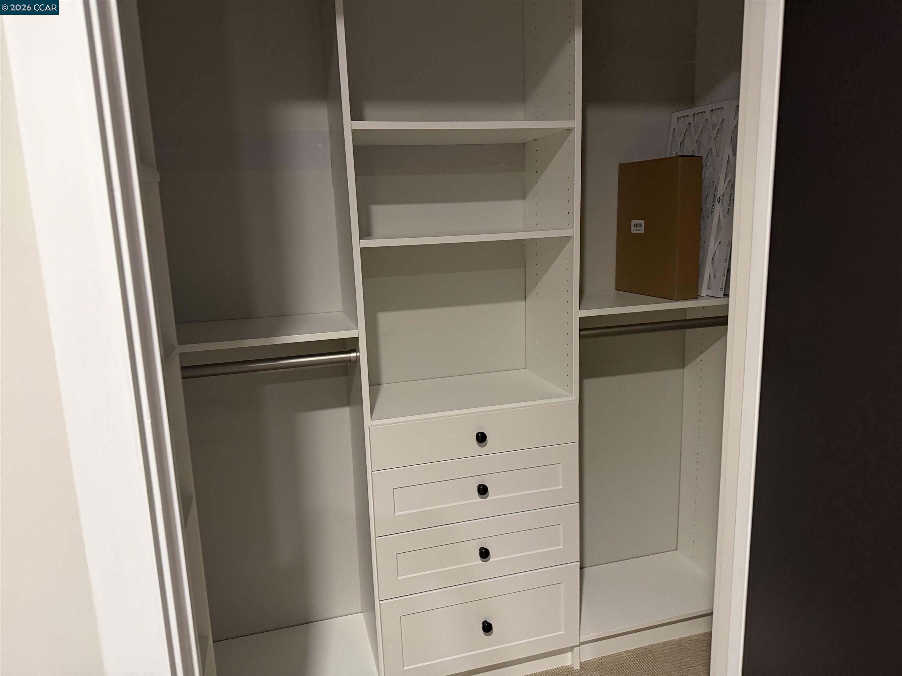 Photo #4: 41125452 Listing: Photo #4