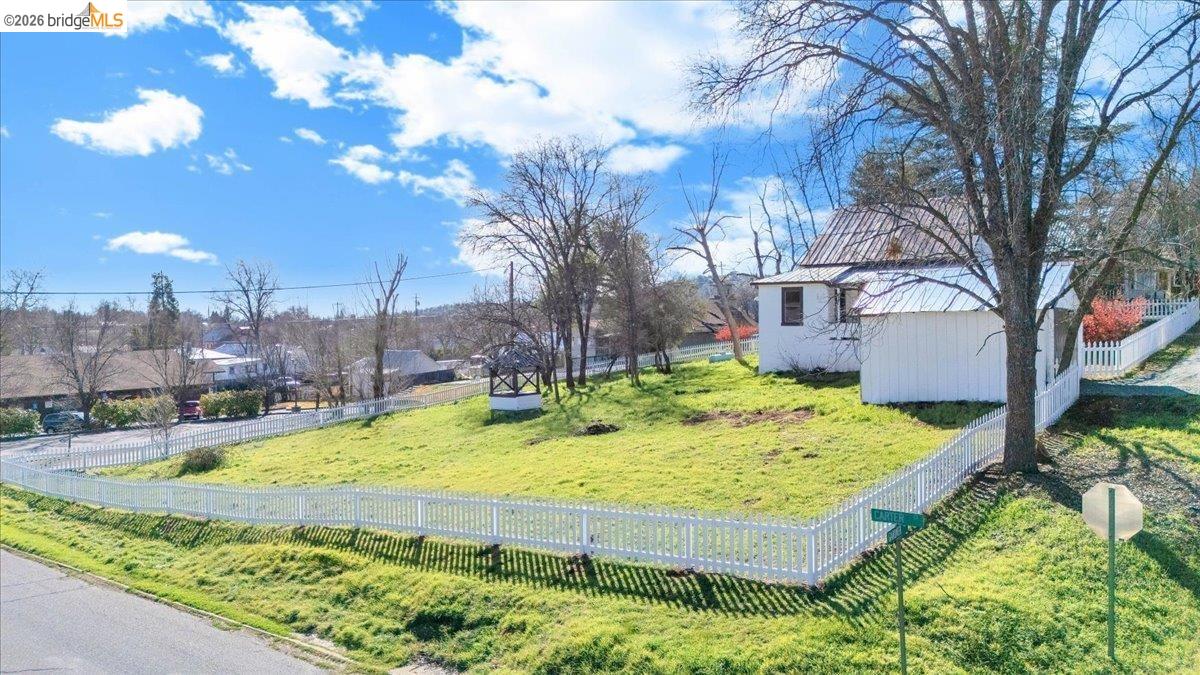 Detail Gallery Image 2 of 58 For 18433 Gardner Ave, Tuolumne,  CA 95379 - 2 Beds | 1 Baths