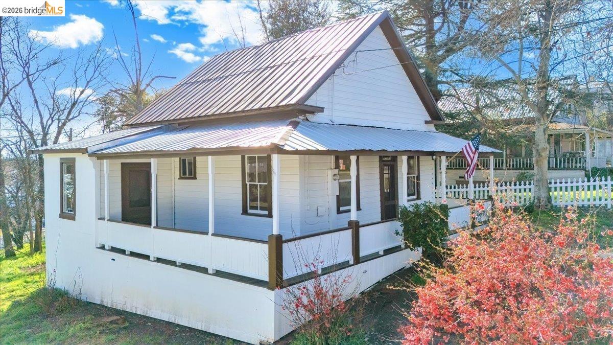 Detail Gallery Image 14 of 58 For 18433 Gardner Ave, Tuolumne,  CA 95379 - 2 Beds | 1 Baths