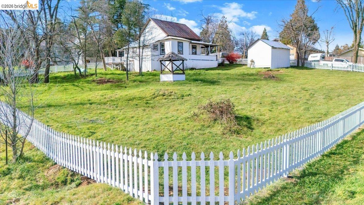 Detail Gallery Image 5 of 58 For 18433 Gardner Ave, Tuolumne,  CA 95379 - 2 Beds | 1 Baths