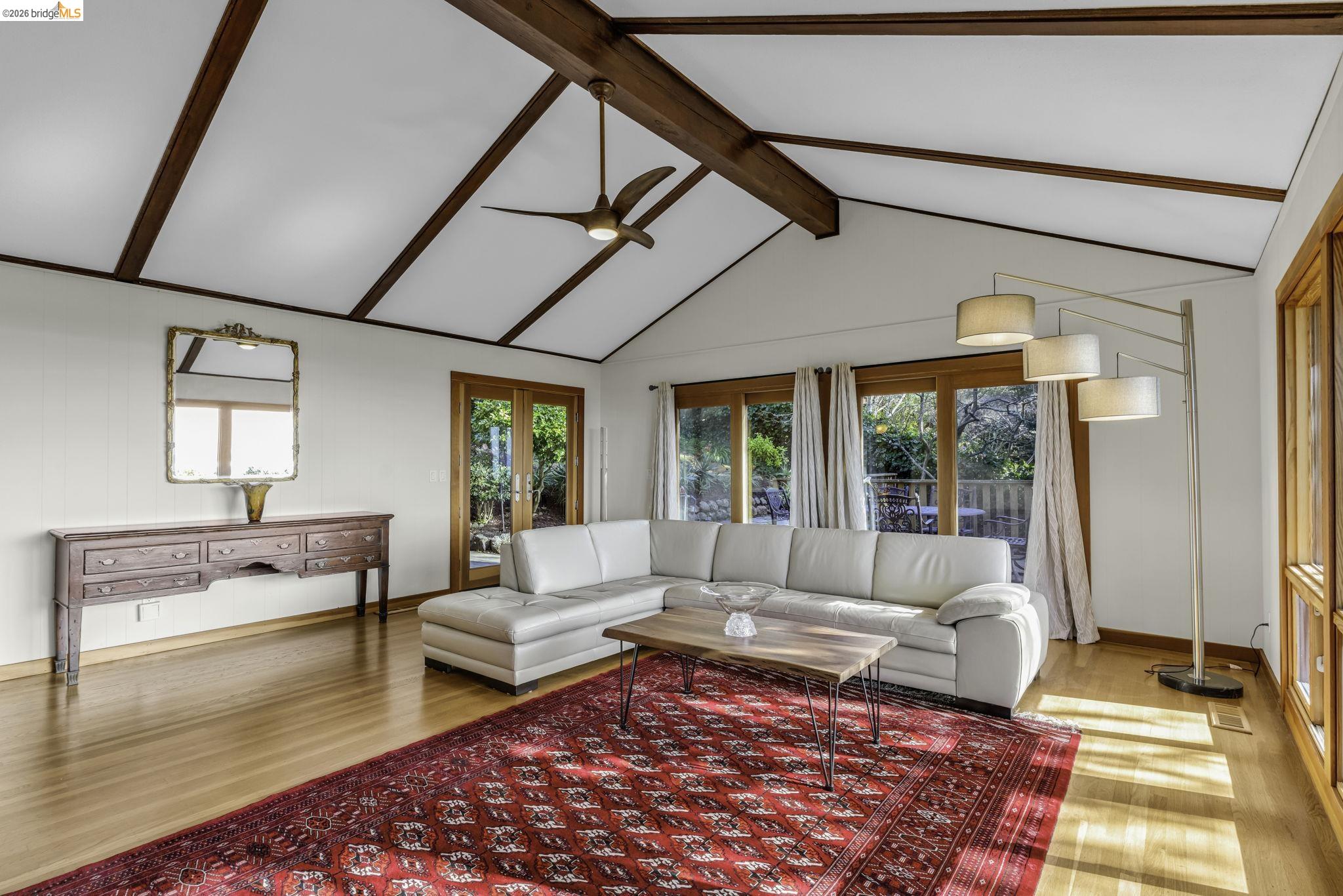 Detail Gallery Image 15 of 60 For 641 Alvarado Rd, Berkeley,  CA 94705 - 5 Beds | 3/1 Baths