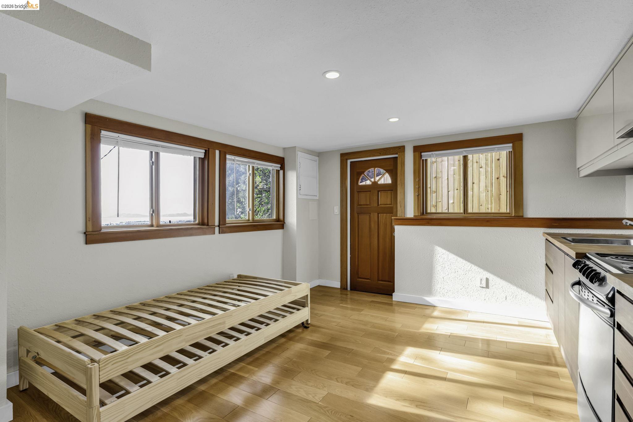 Detail Gallery Image 44 of 60 For 641 Alvarado Rd, Berkeley,  CA 94705 - 5 Beds | 3/1 Baths