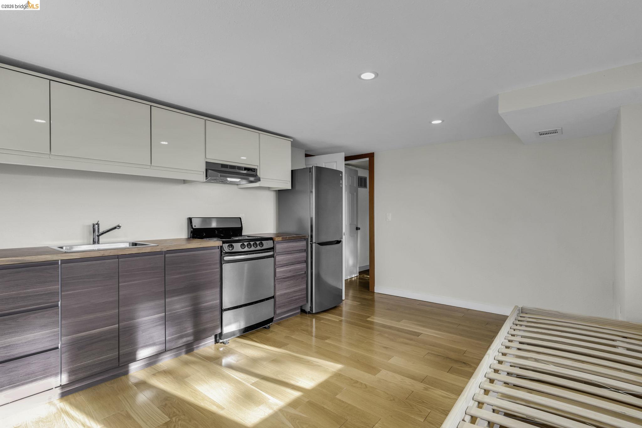 Detail Gallery Image 45 of 60 For 641 Alvarado Rd, Berkeley,  CA 94705 - 5 Beds | 3/1 Baths