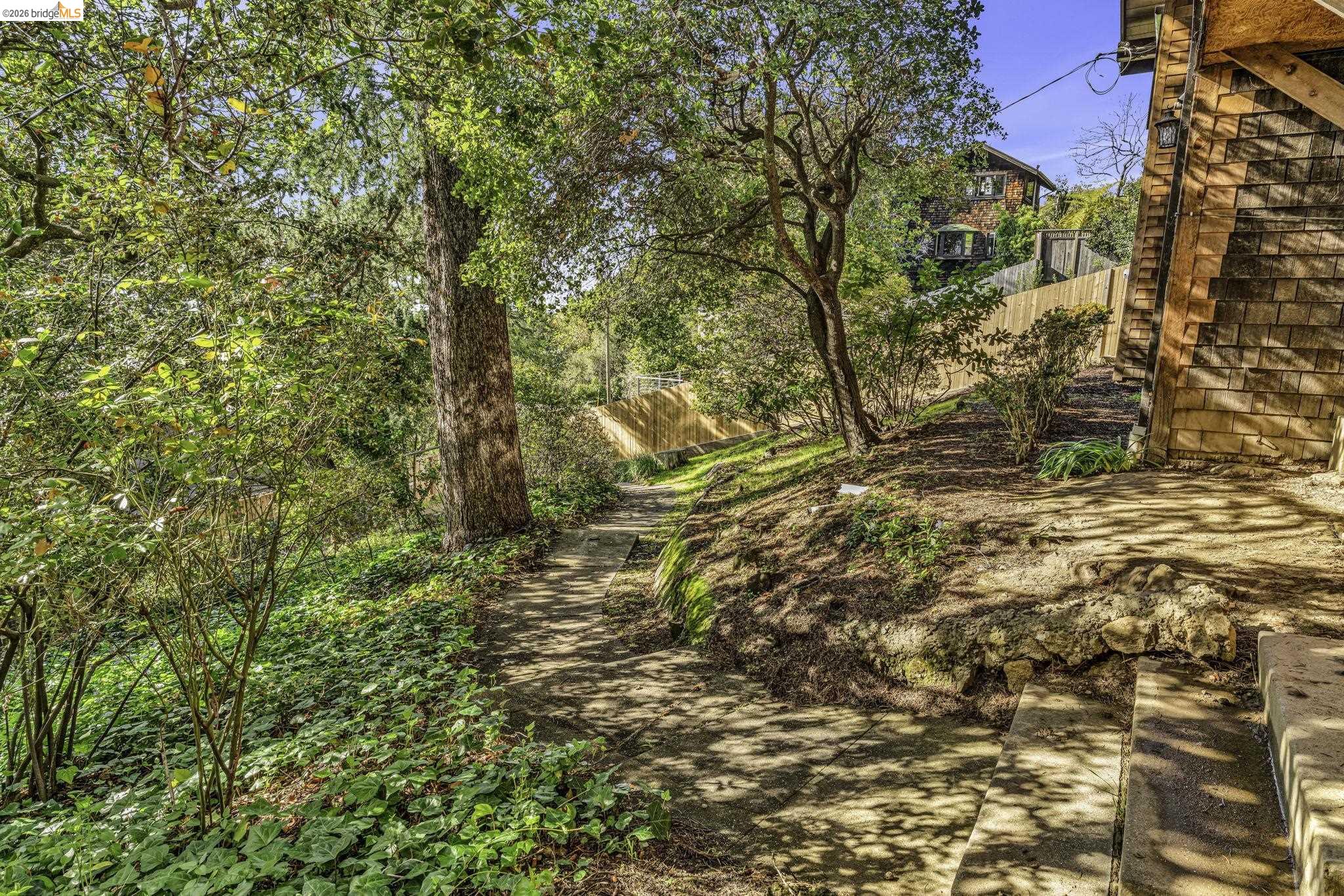 Detail Gallery Image 55 of 60 For 641 Alvarado Rd, Berkeley,  CA 94705 - 5 Beds | 3/1 Baths