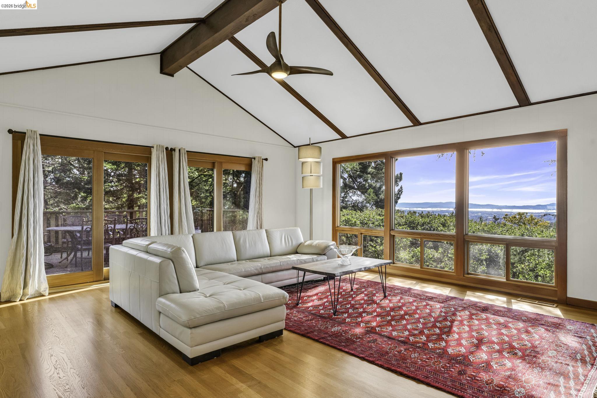 Detail Gallery Image 9 of 60 For 641 Alvarado Rd, Berkeley,  CA 94705 - 5 Beds | 3/1 Baths