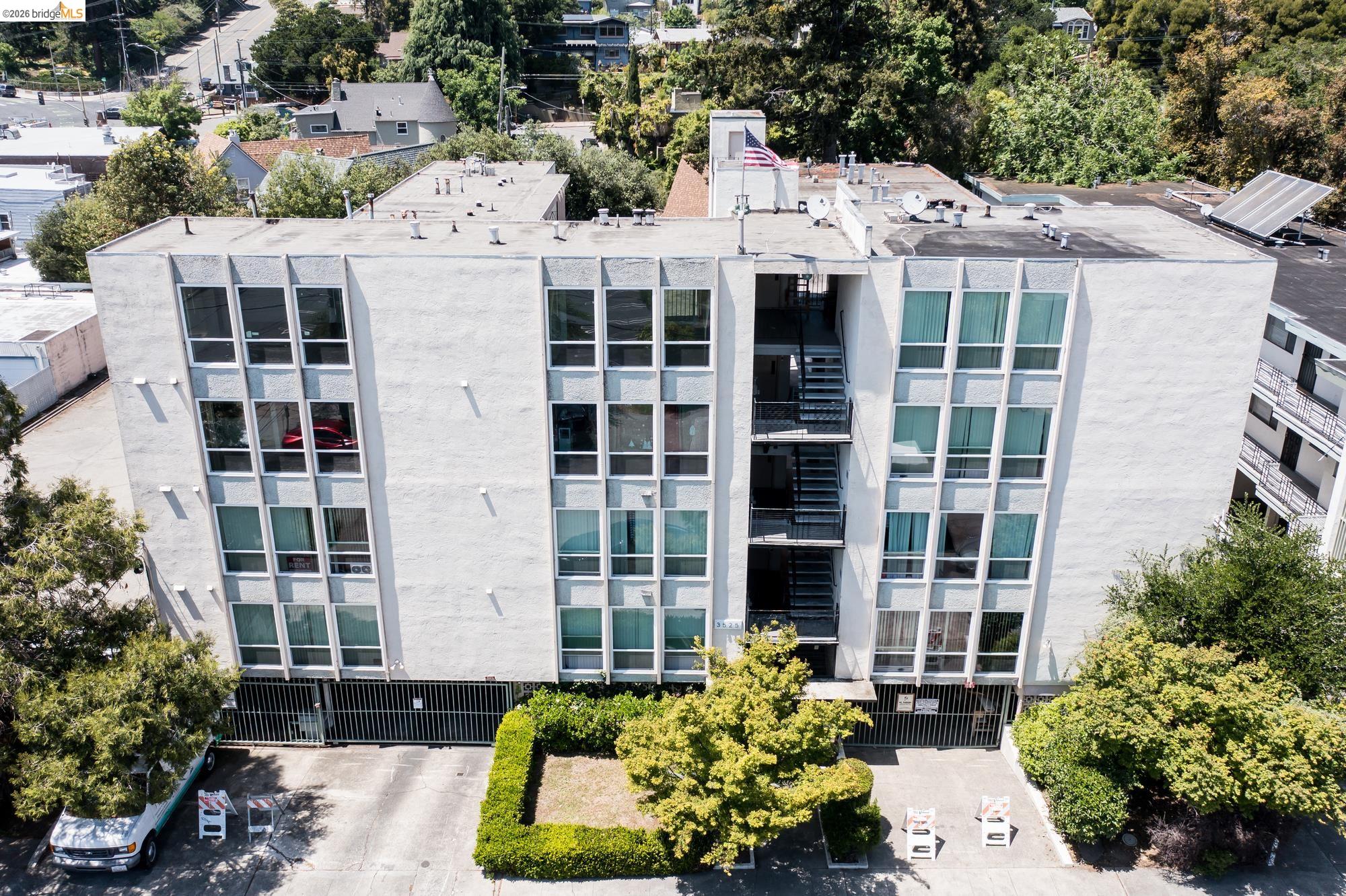 3525 Dimond, Oakland, CA, 94602