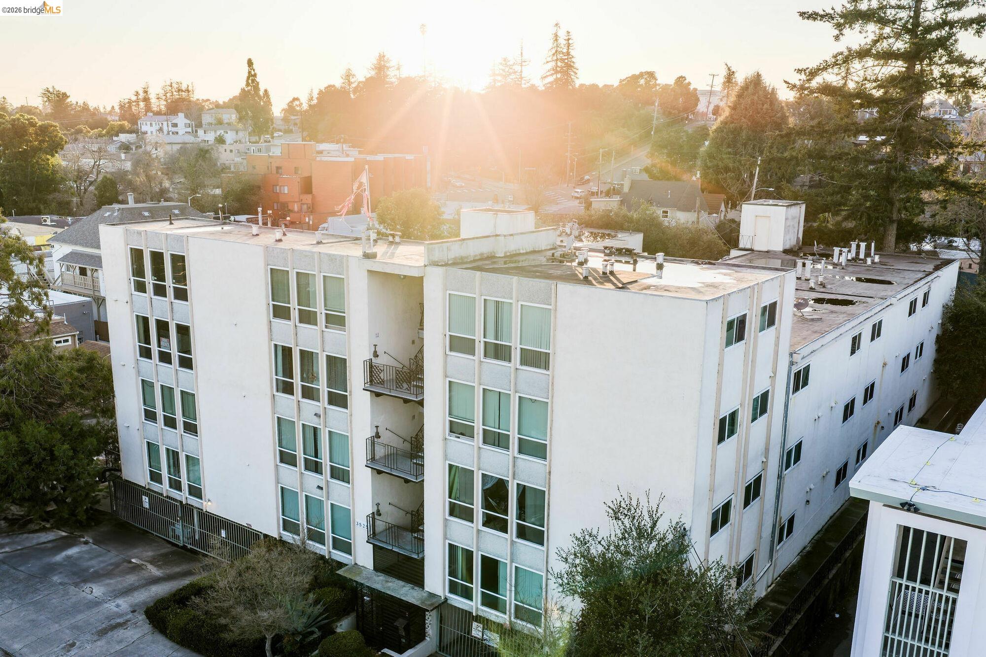 3525 Dimond, Oakland, CA, 94602