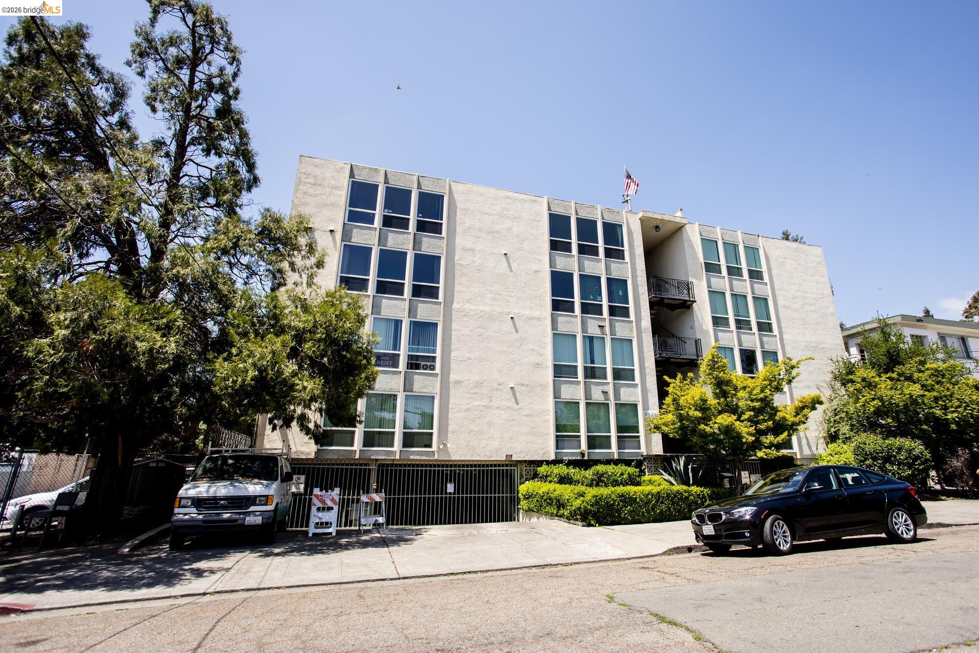 3525 Dimond, Oakland, CA, 94602