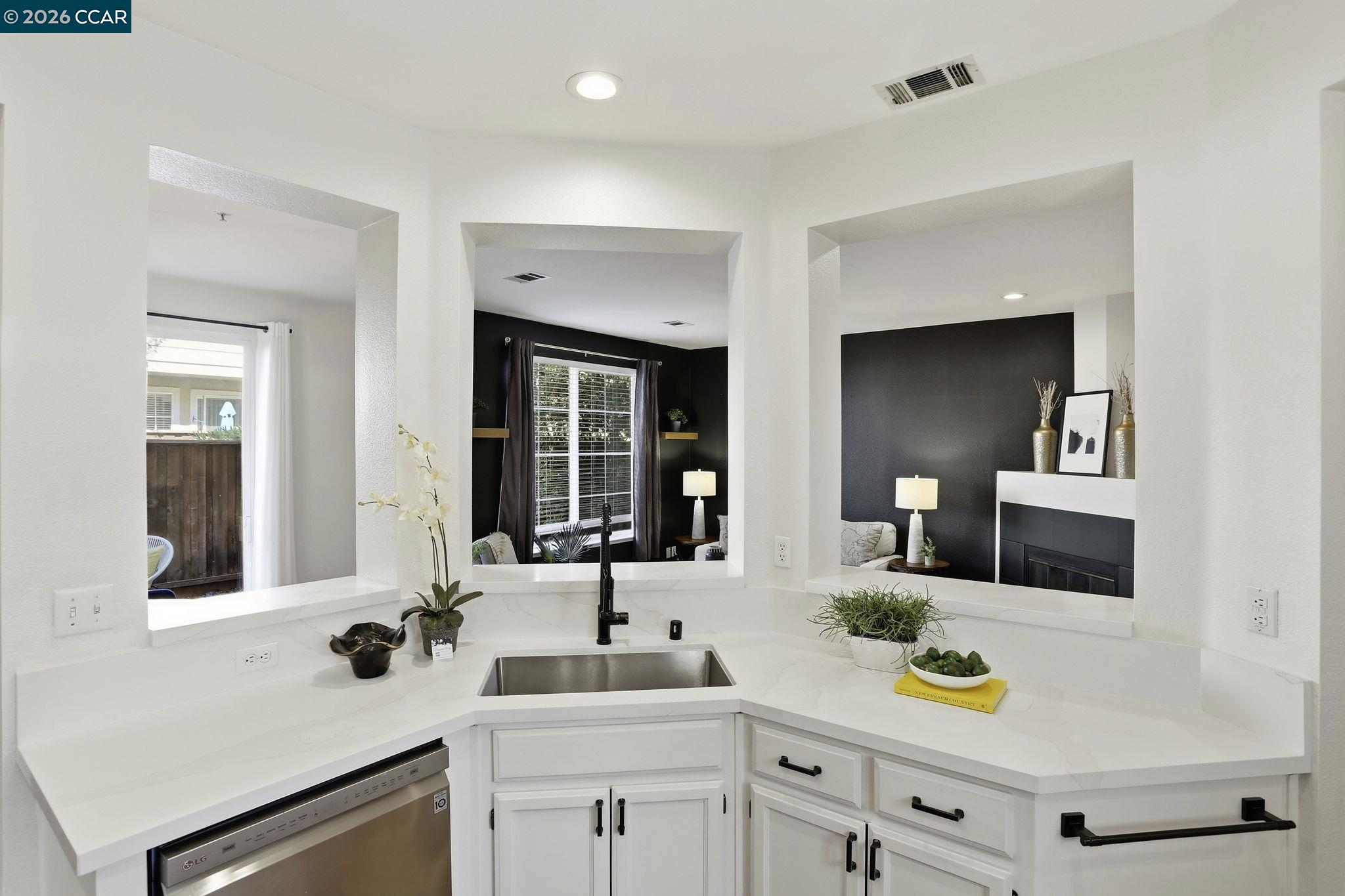 Photo #13: 41125458 Listing: Photo #13