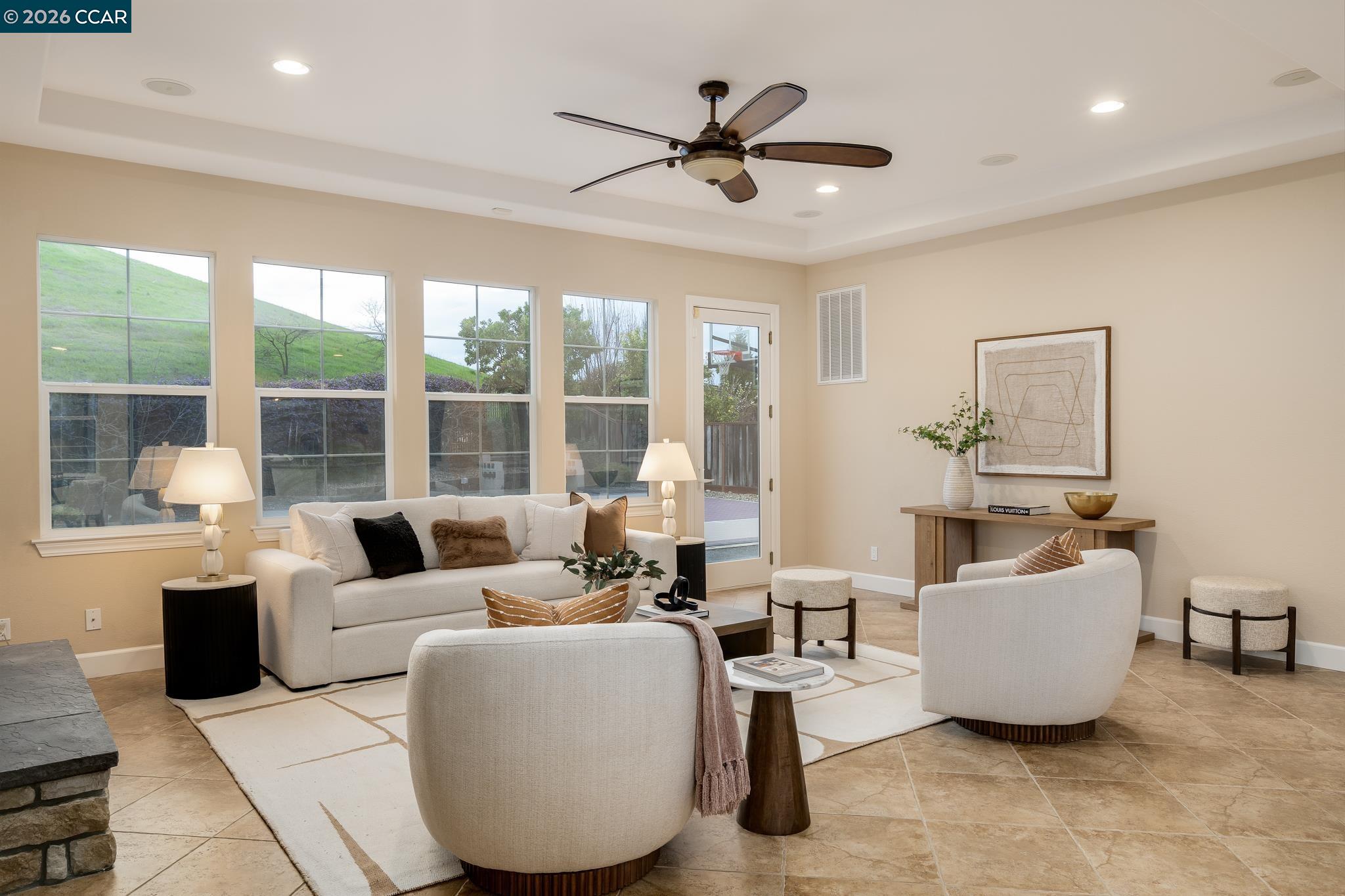 Detail Gallery Image 16 of 46 For 5058 Holborn Way, San Ramon,  CA 94582 - 5 Beds | 4/1 Baths