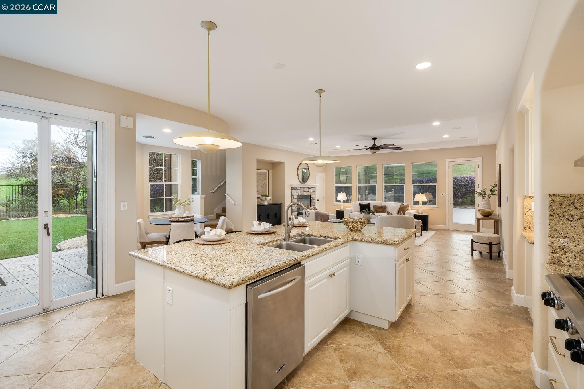 Detail Gallery Image 10 of 46 For 5058 Holborn Way, San Ramon,  CA 94582 - 5 Beds | 4/1 Baths