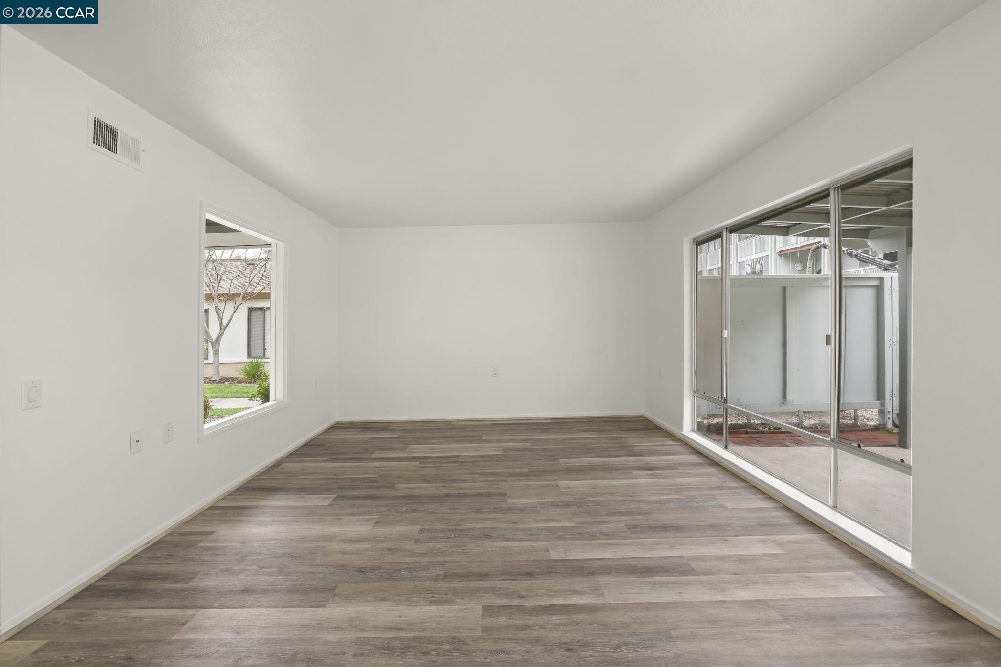 Photo #12: 41125461 Listing: Photo #12